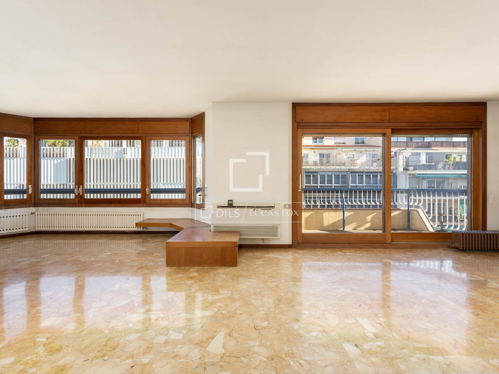 Penthouse w Barcelona, Hiszpania 6 sypialni, 250 mkw. nr 150449