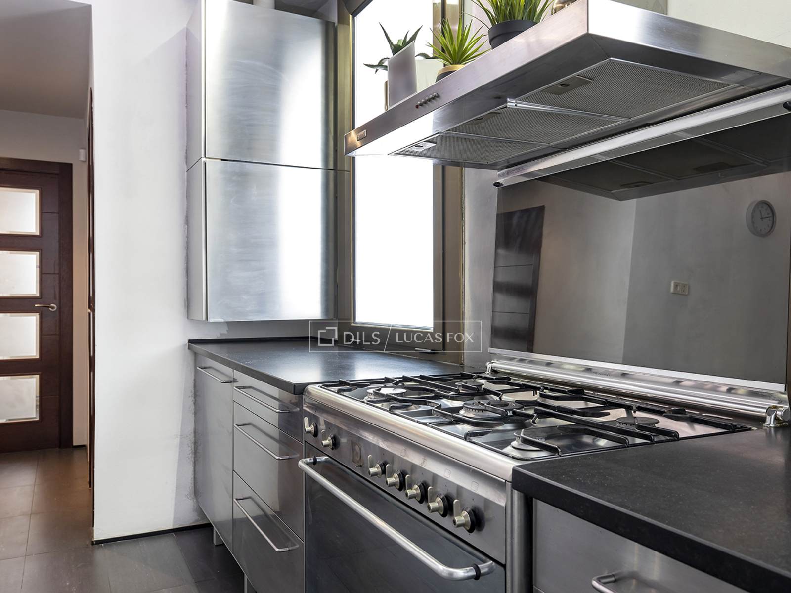 Huoneisto Barcelona, Espanja 3 makuuhuonetta, 122 m2 No. 150451