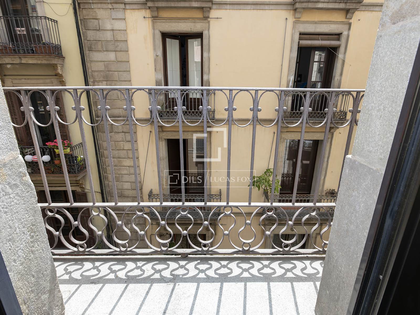 Huoneisto Barcelona, Espanja 3 makuuhuonetta, 122 m2 No. 150451