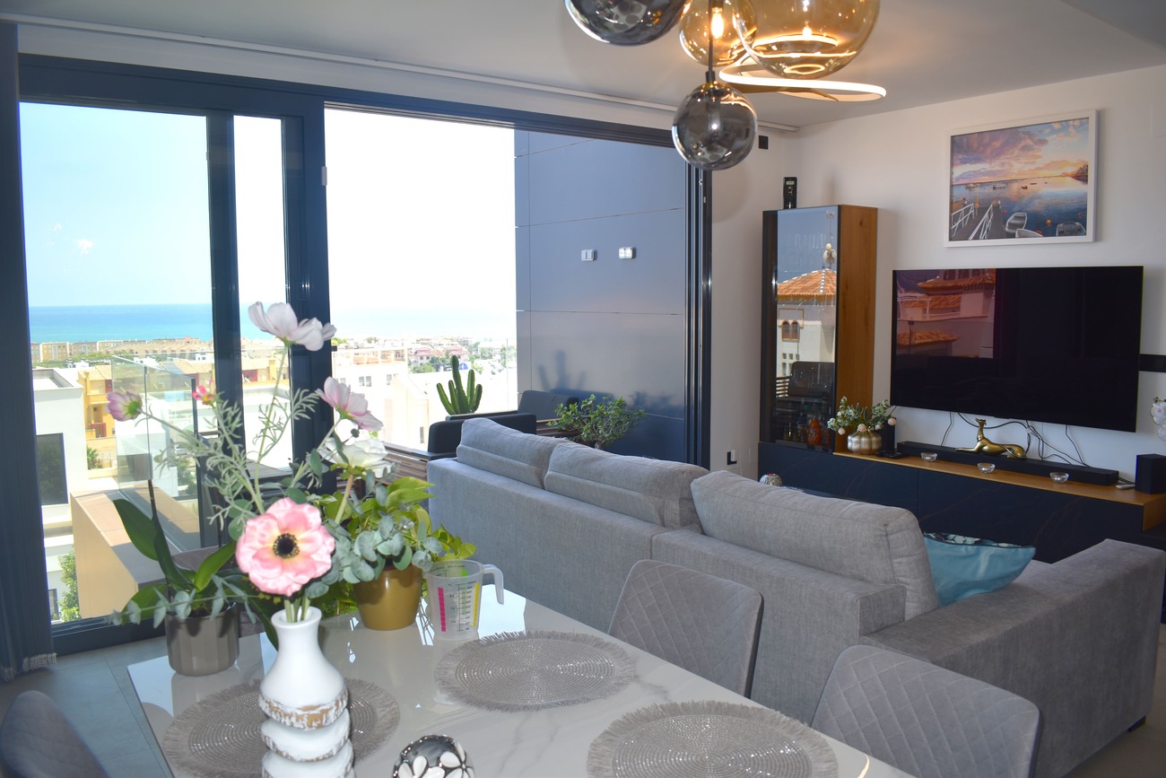 Apartment à Guardamar del Segura, Alicante, Espagne 3 chambres, 93 m2 No. 196446