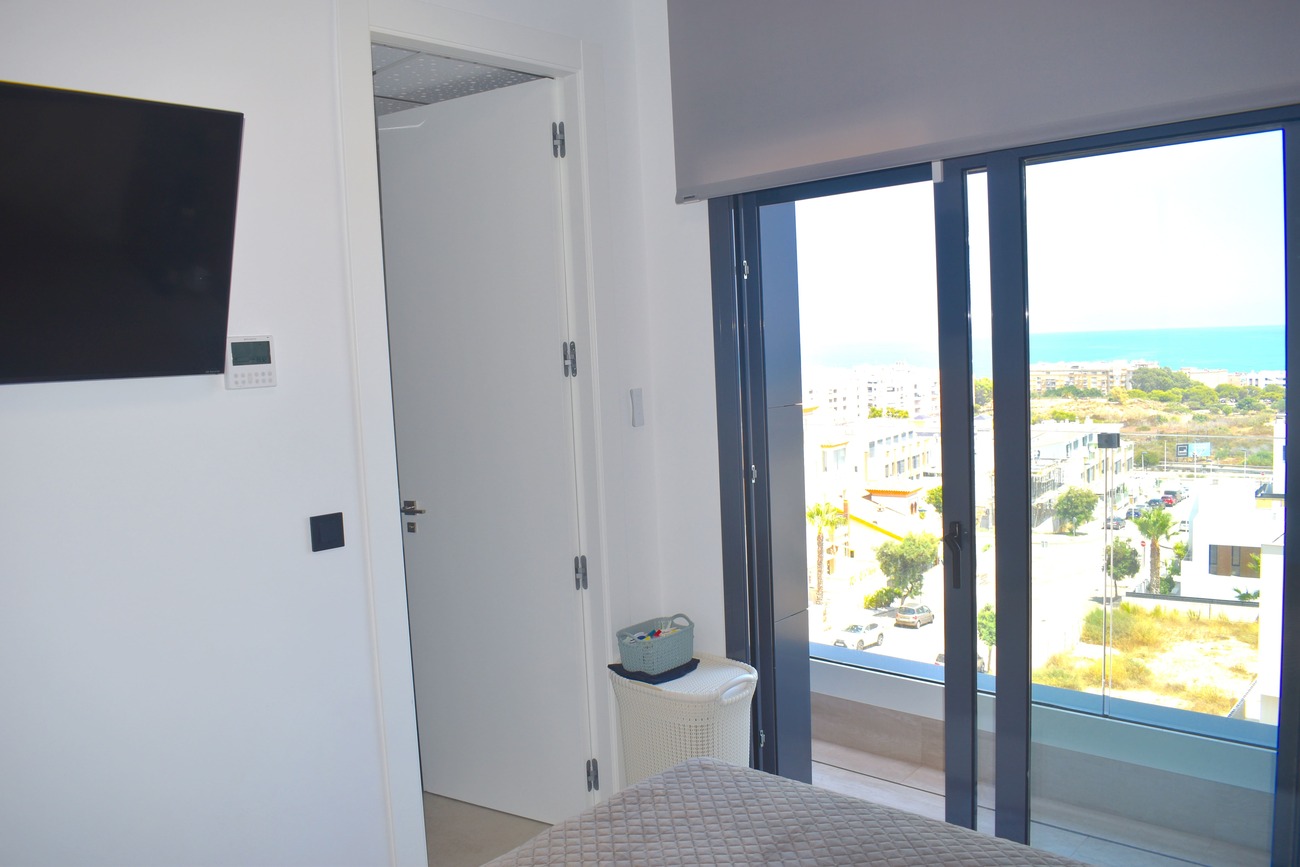 Apartment à Guardamar del Segura, Alicante, Espagne 3 chambres, 93 m2 No. 196446