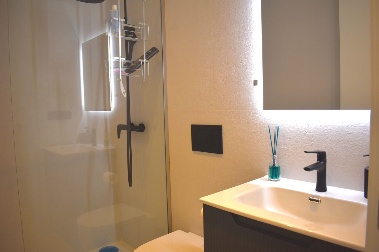 Apartment à Guardamar del Segura, Alicante, Espagne 3 chambres, 93 m2 No. 196446