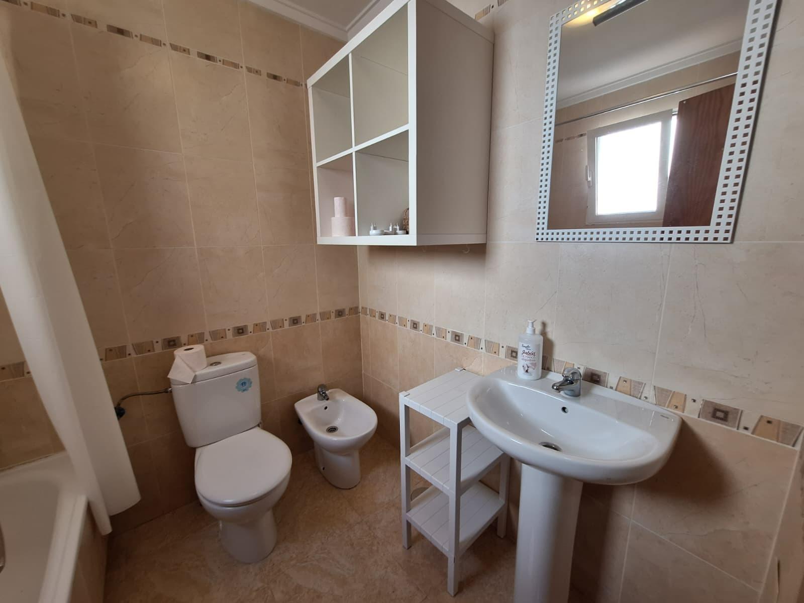 Casa adosada en Torrevieja, Alicante, España 3 dormitorios, 83 m2 No. 196444