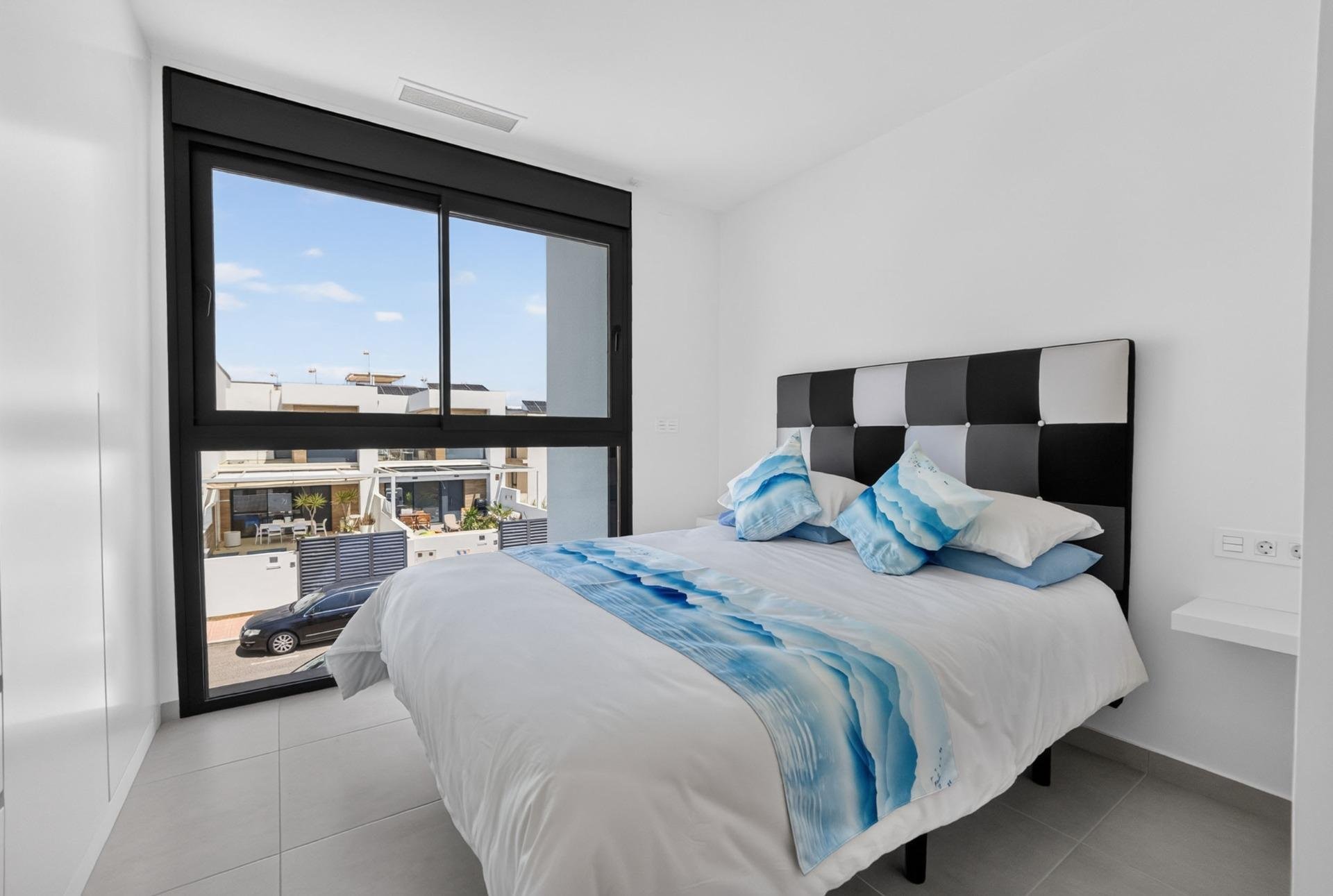 Villa à Benijofar, Alicante, Espagne 5 chambres, 214 m2 No. 196445