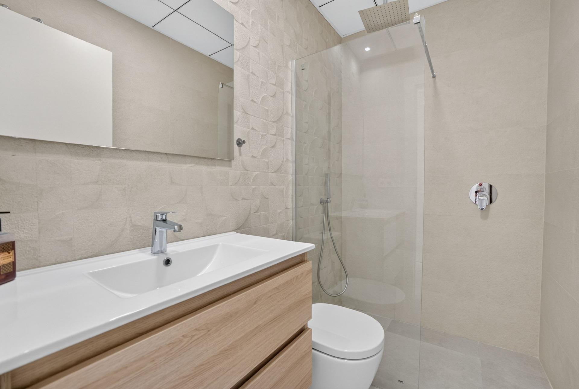 Villa à Benijofar, Alicante, Espagne 5 chambres, 214 m2 No. 196445
