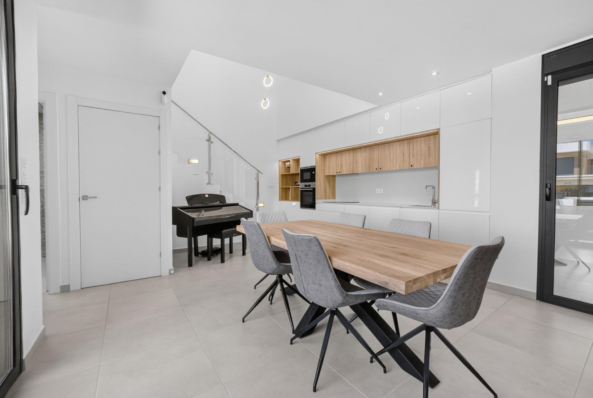 Villa à Benijofar, Alicante, Espagne 5 chambres, 214 m2 No. 196445