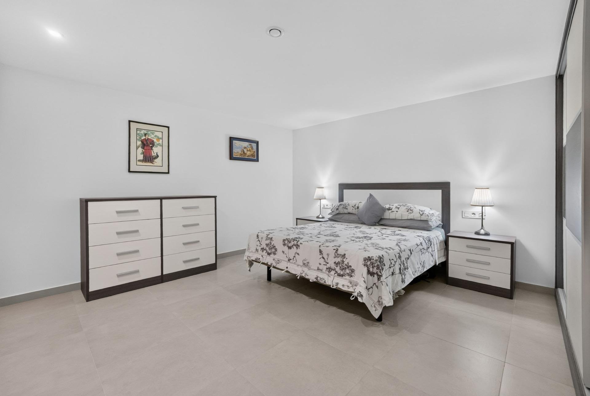 Villa à Benijofar, Alicante, Espagne 5 chambres, 214 m2 No. 196445