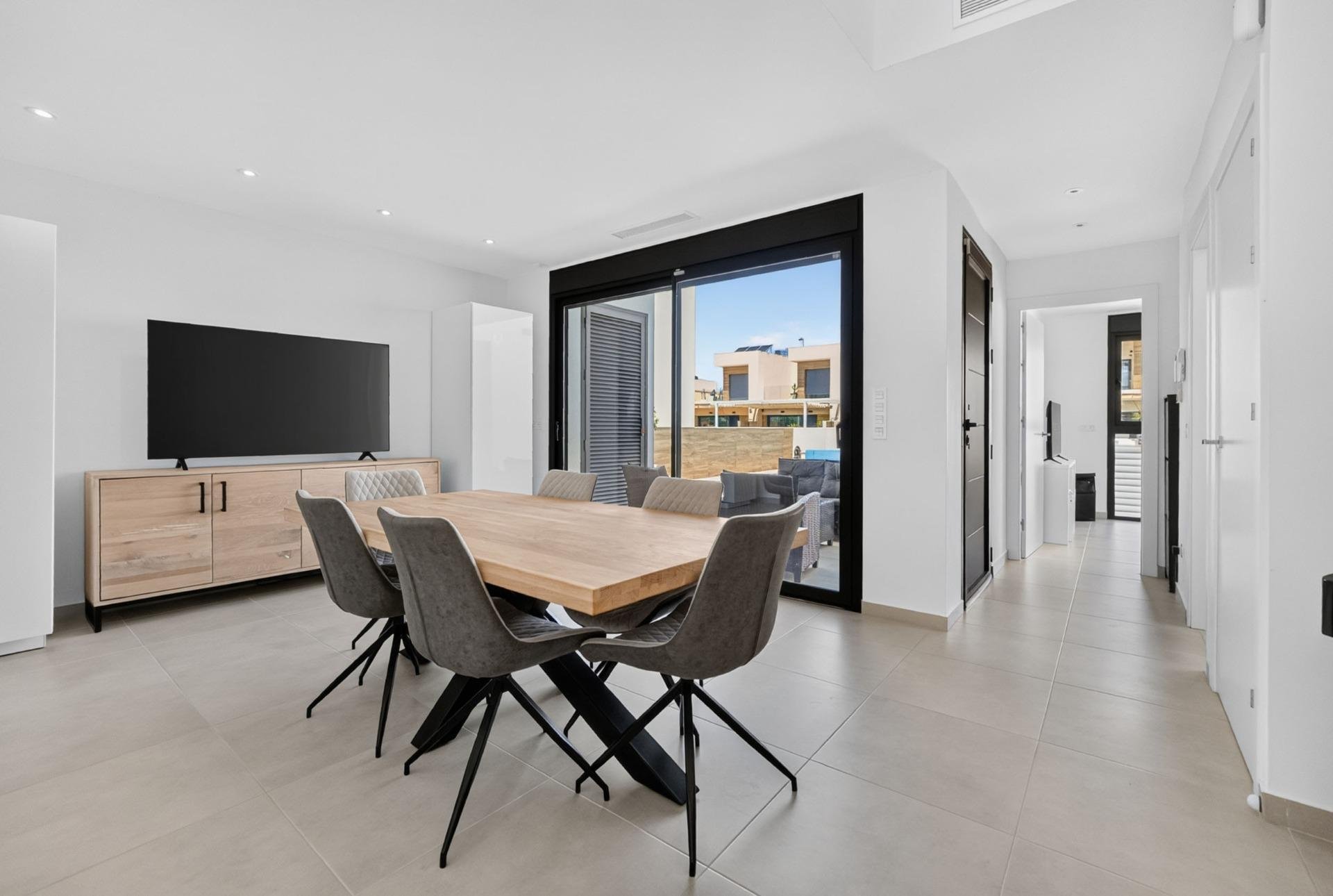 Villa à Benijofar, Alicante, Espagne 5 chambres, 214 m2 No. 196445