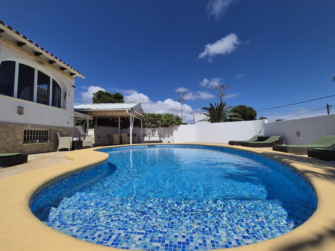 Villa a Moraira, Alicante, Spagna 3 camere da letto, 321 mq. N° 193198