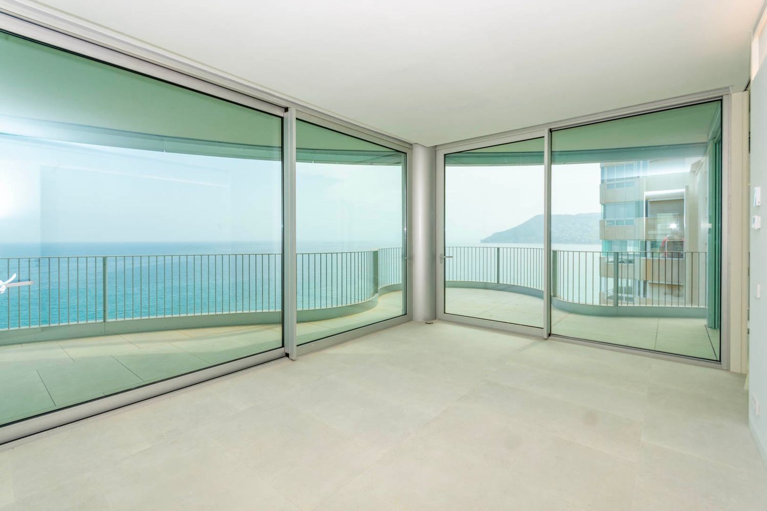 Appartamento a Calpe, Alicante, Spagna 3 camere da letto, 193 mq. N° 74221