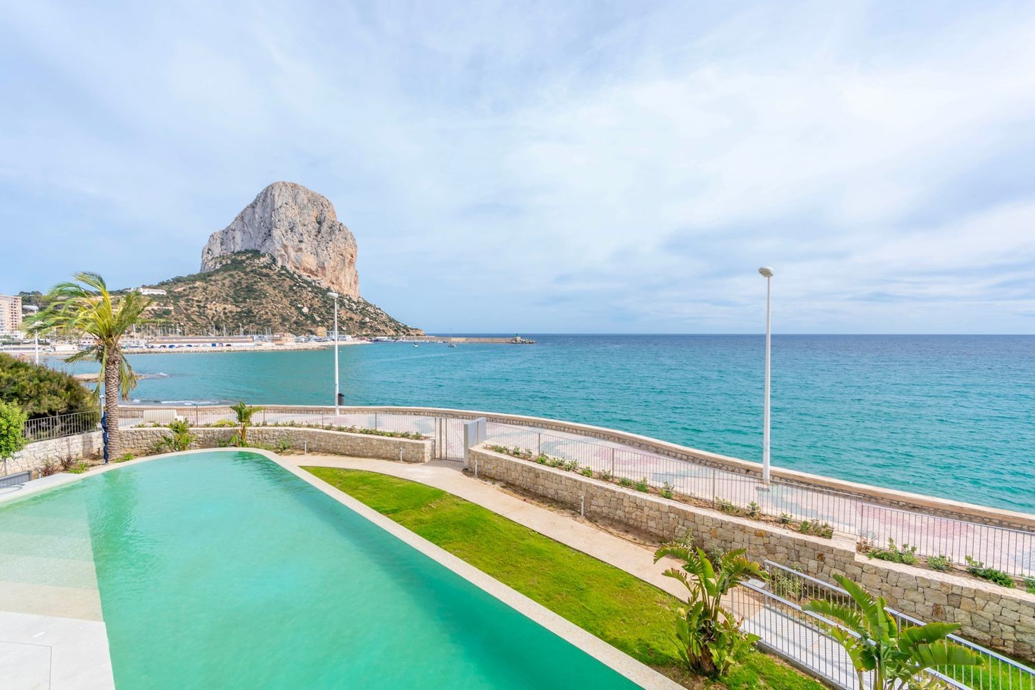 Appartamento a Calpe, Alicante, Spagna 3 camere da letto, 193 mq. N° 74221