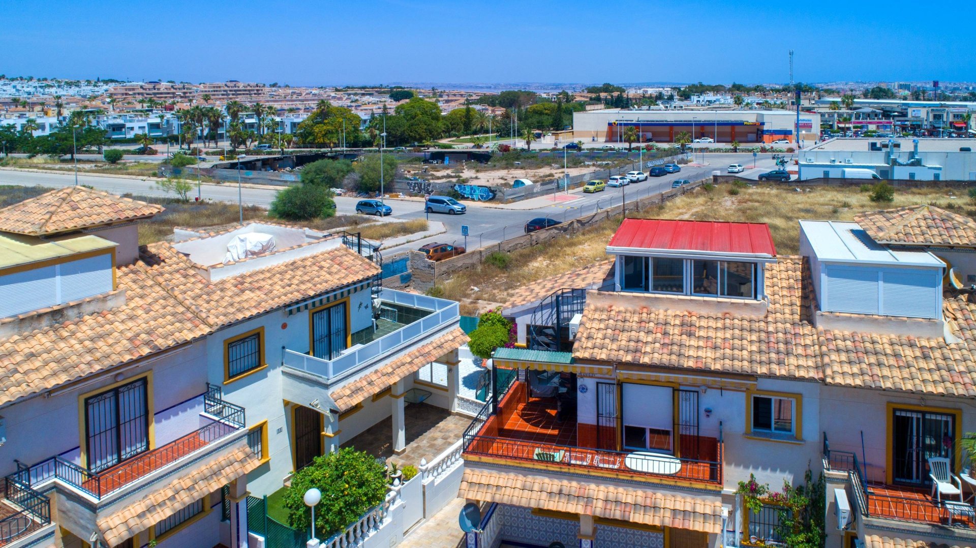 Bungalow i Alicante, Spanien 2 sovrum, 113 kvm. Nr. 189336