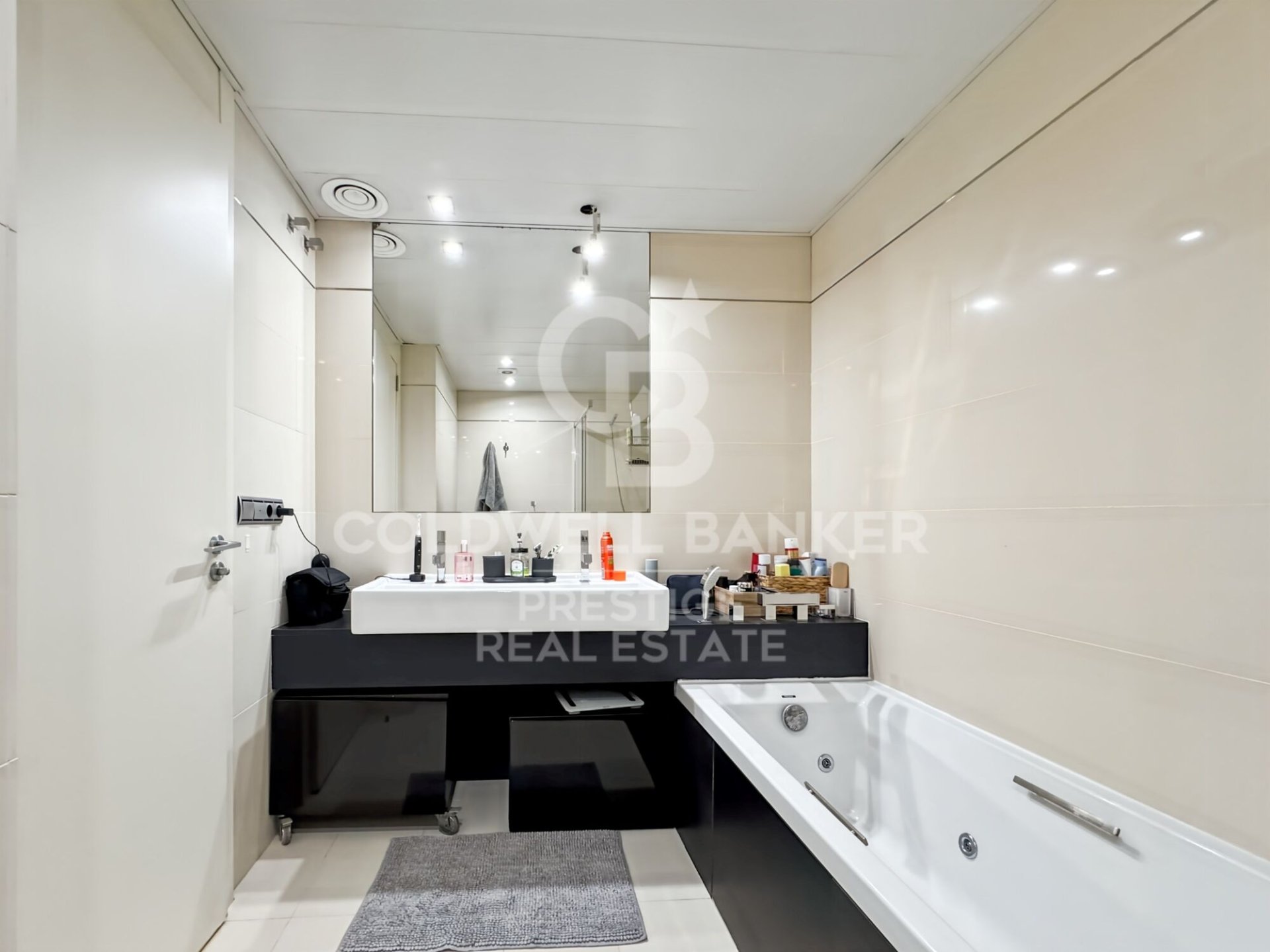 Appartamento a Barcelona, Spagna 3 camere da letto, 149 mq. N° 159209