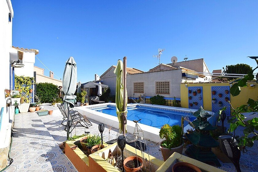 Willa w La Florida, Alicante, Hiszpania 4 sypialnie, 145 mkw. nr 103598