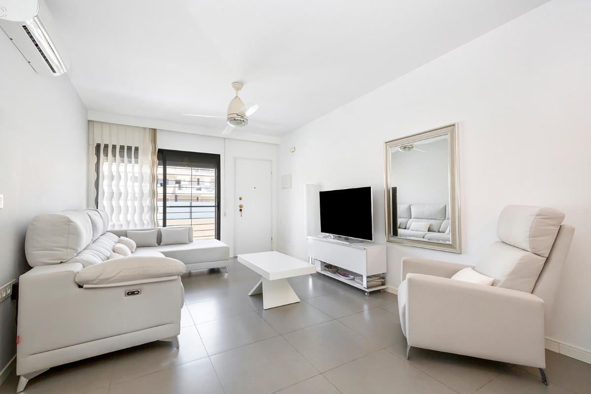 Appartamento a Pilar de la Horadada, Alicante, Spagna 4 camere da letto, 120 mq. N° 99807