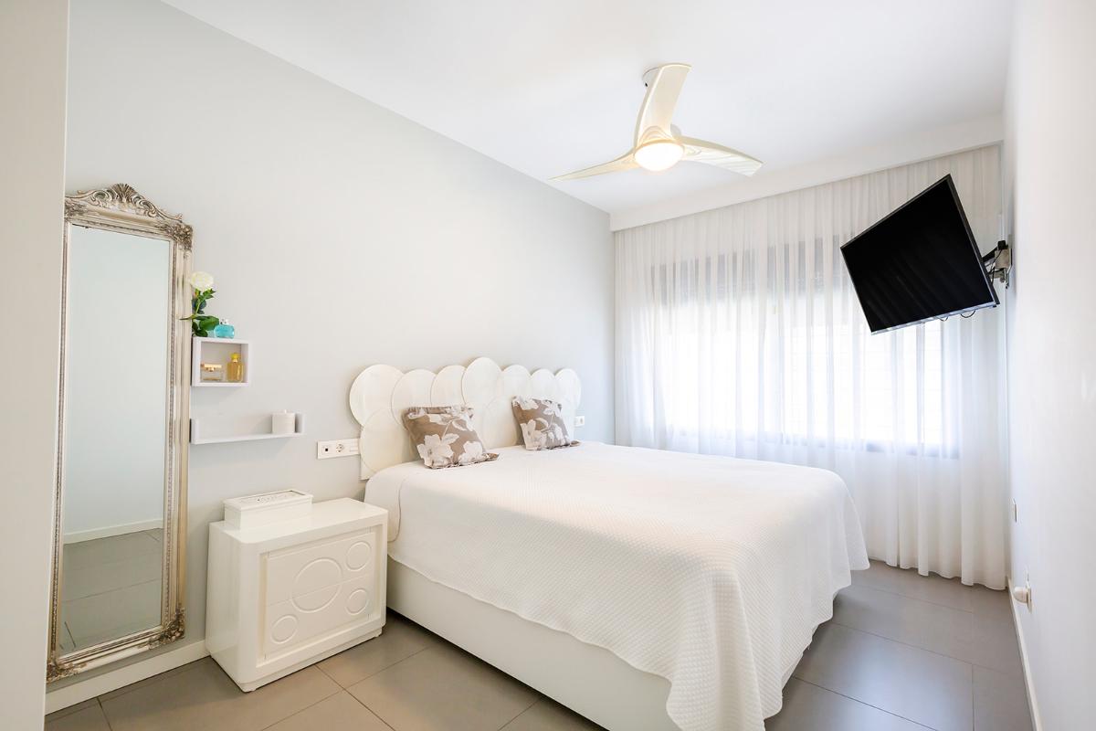 Appartamento a Pilar de la Horadada, Alicante, Spagna 4 camere da letto, 120 mq. N° 99807
