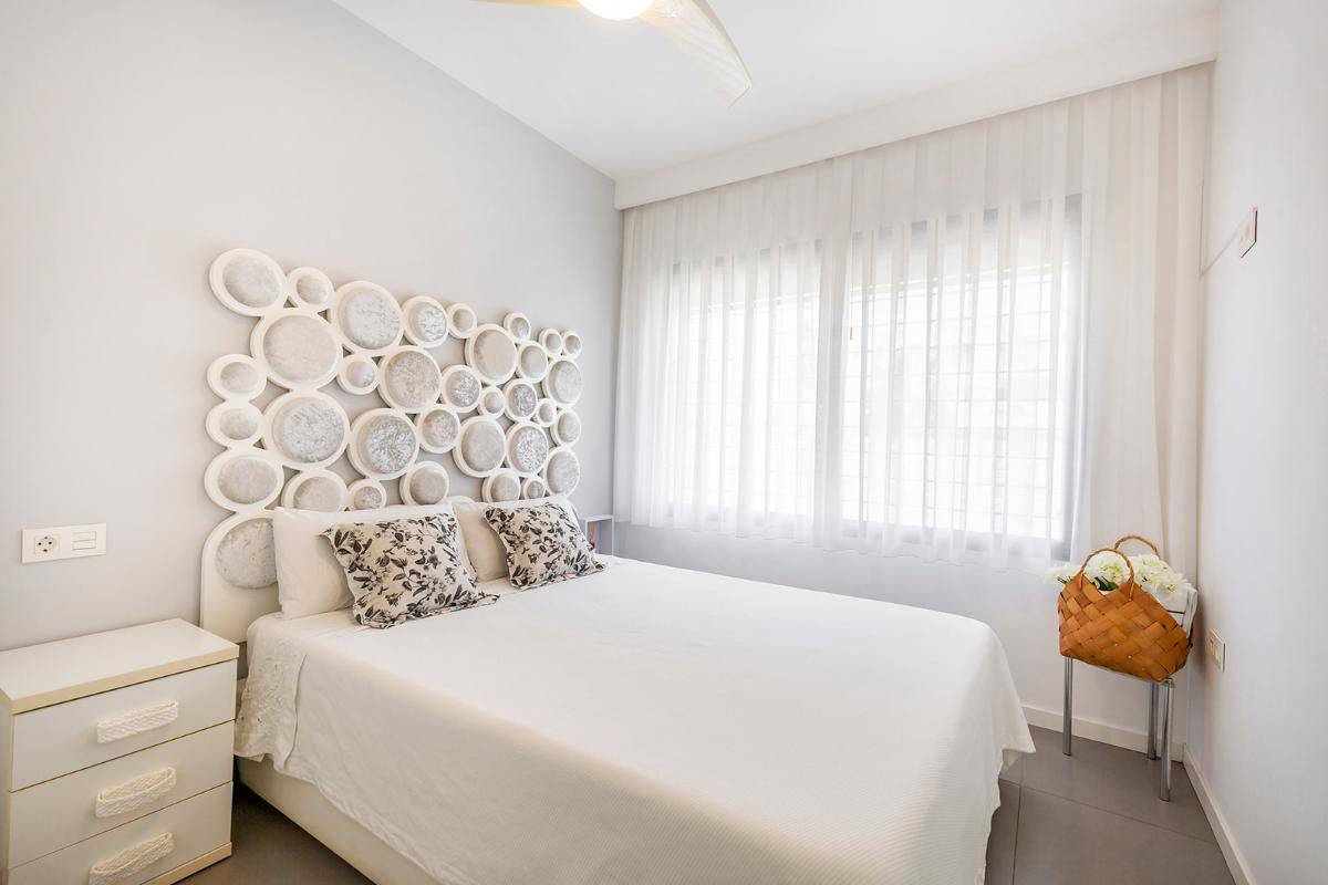 Appartamento a Pilar de la Horadada, Alicante, Spagna 4 camere da letto, 120 mq. N° 99807