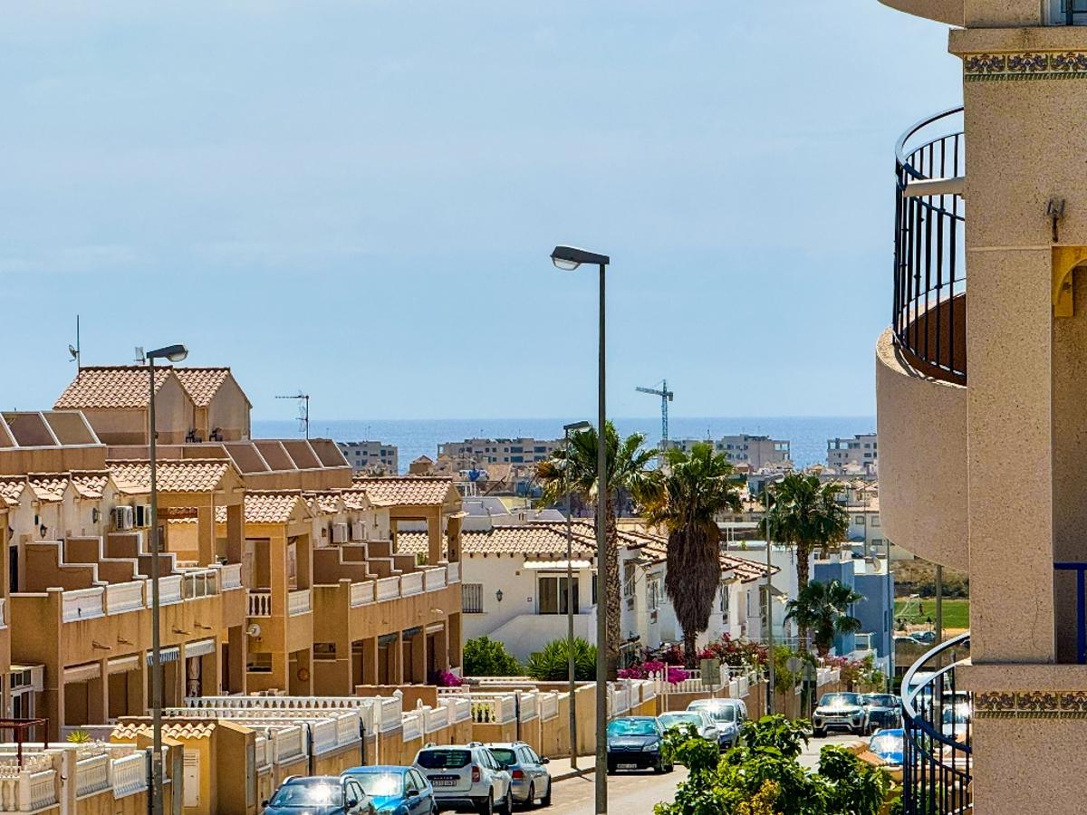 Villa en Punta Prima, Alicante, España 4 dormitorios, 193 m2 No. 99810