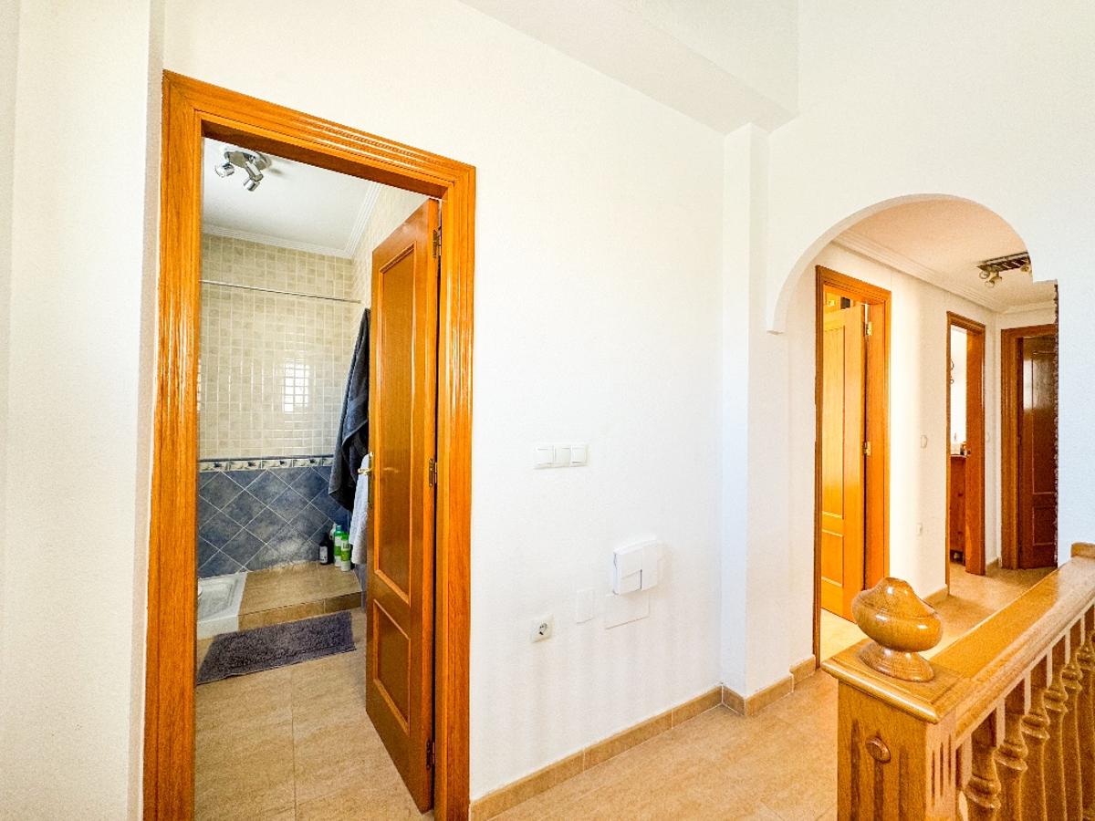 Villa en Punta Prima, Alicante, España 4 dormitorios, 193 m2 No. 99810