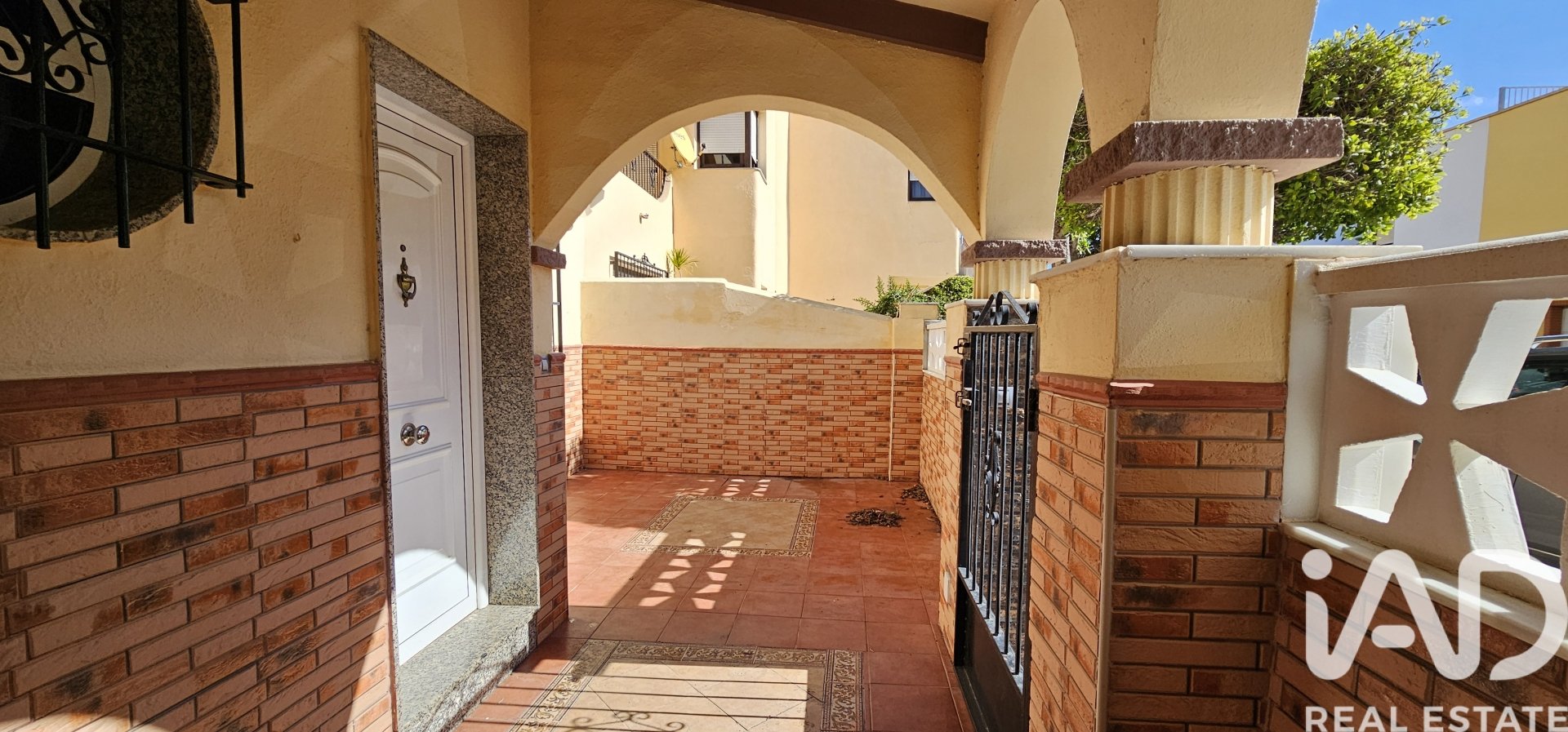 Дом в Рокетас-де-Мар, Альмерия, Испания 4 спальни, 134м2 №152279