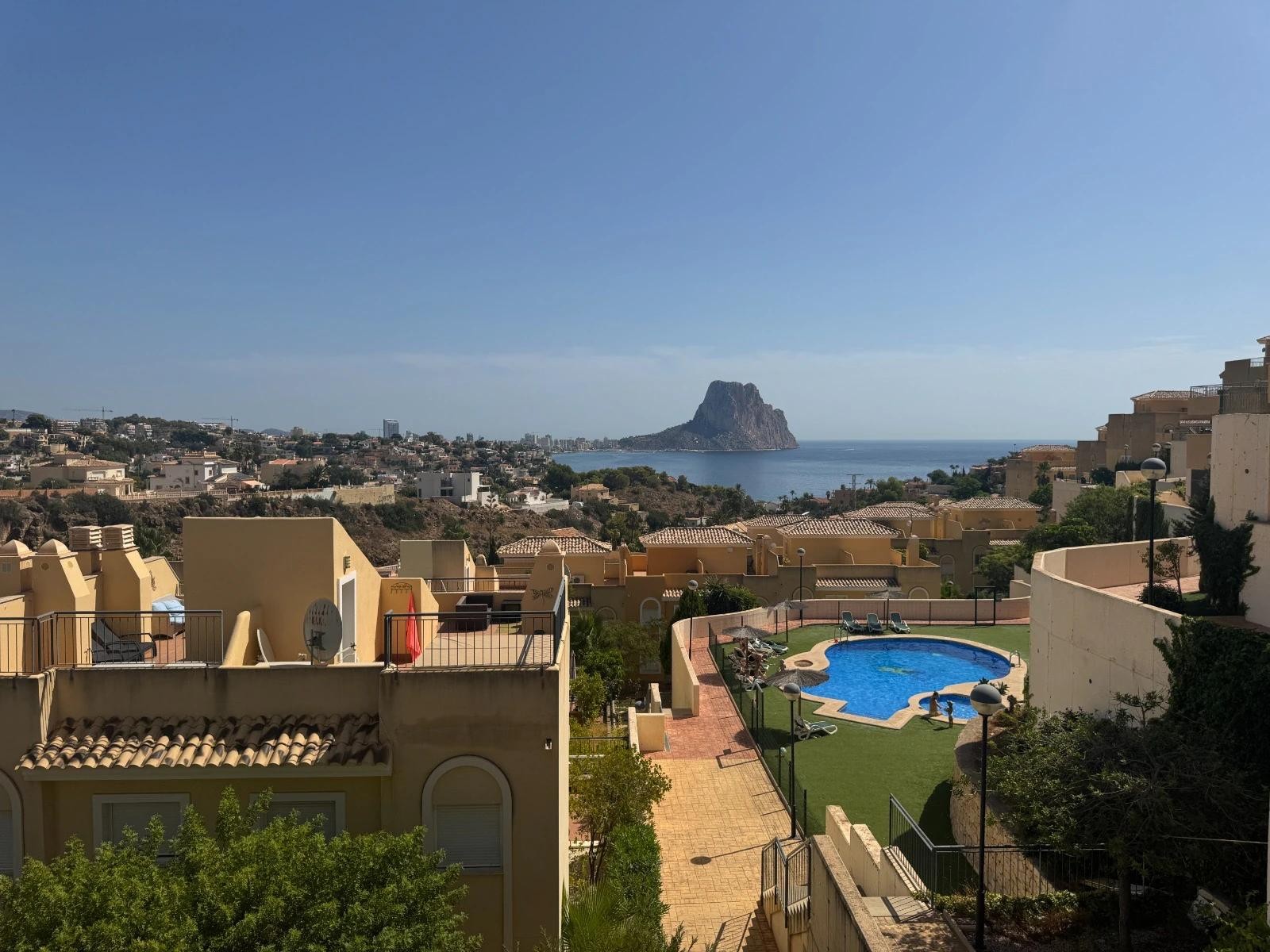 Villa a Calpe, Alicante, Spagna 3 camere da letto, 165 mq. N° 196217