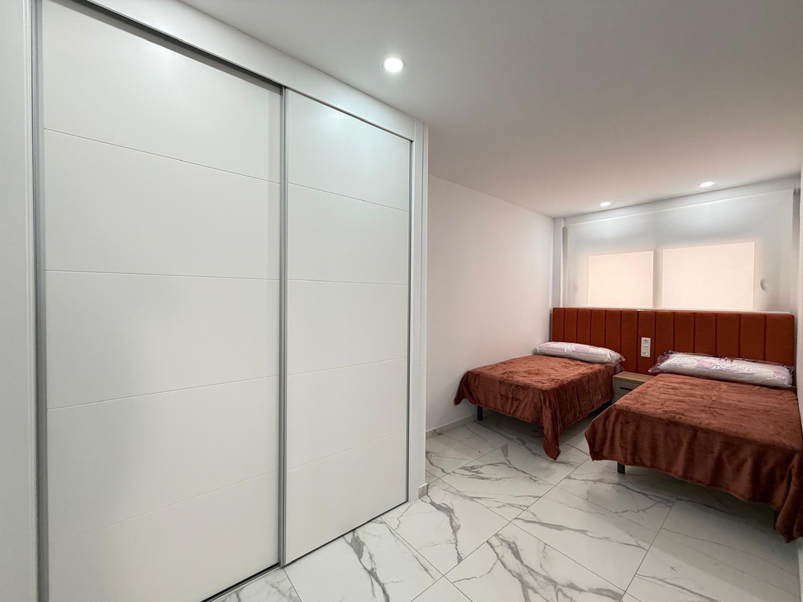 Appartamento a Torrevieja, Alicante, Spagna 2 camere da letto, 105 mq. N° 165883