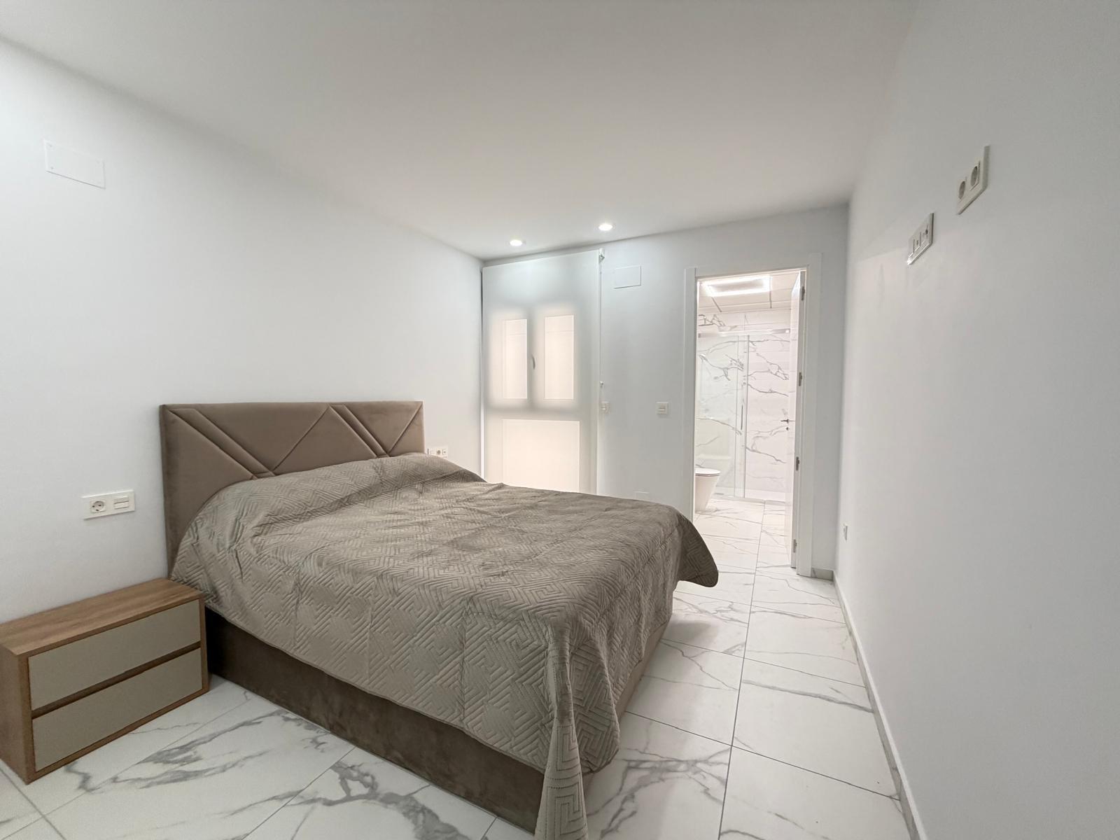 Appartamento a Torrevieja, Alicante, Spagna 2 camere da letto, 105 mq. N° 165883