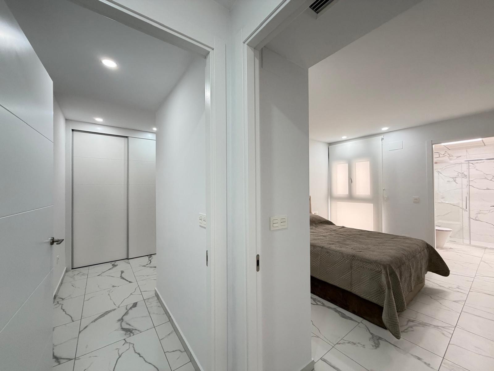 Appartamento a Torrevieja, Alicante, Spagna 2 camere da letto, 105 mq. N° 165883