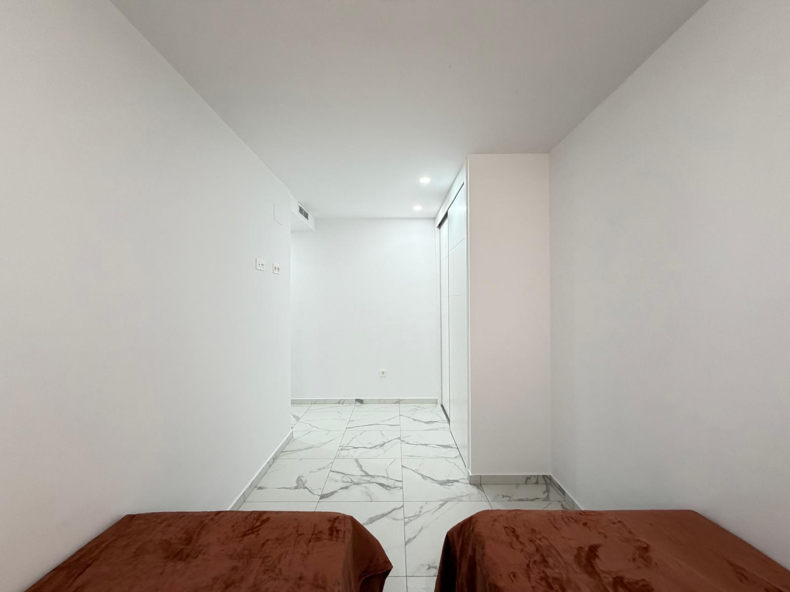 Appartamento a Torrevieja, Alicante, Spagna 2 camere da letto, 105 mq. N° 165883