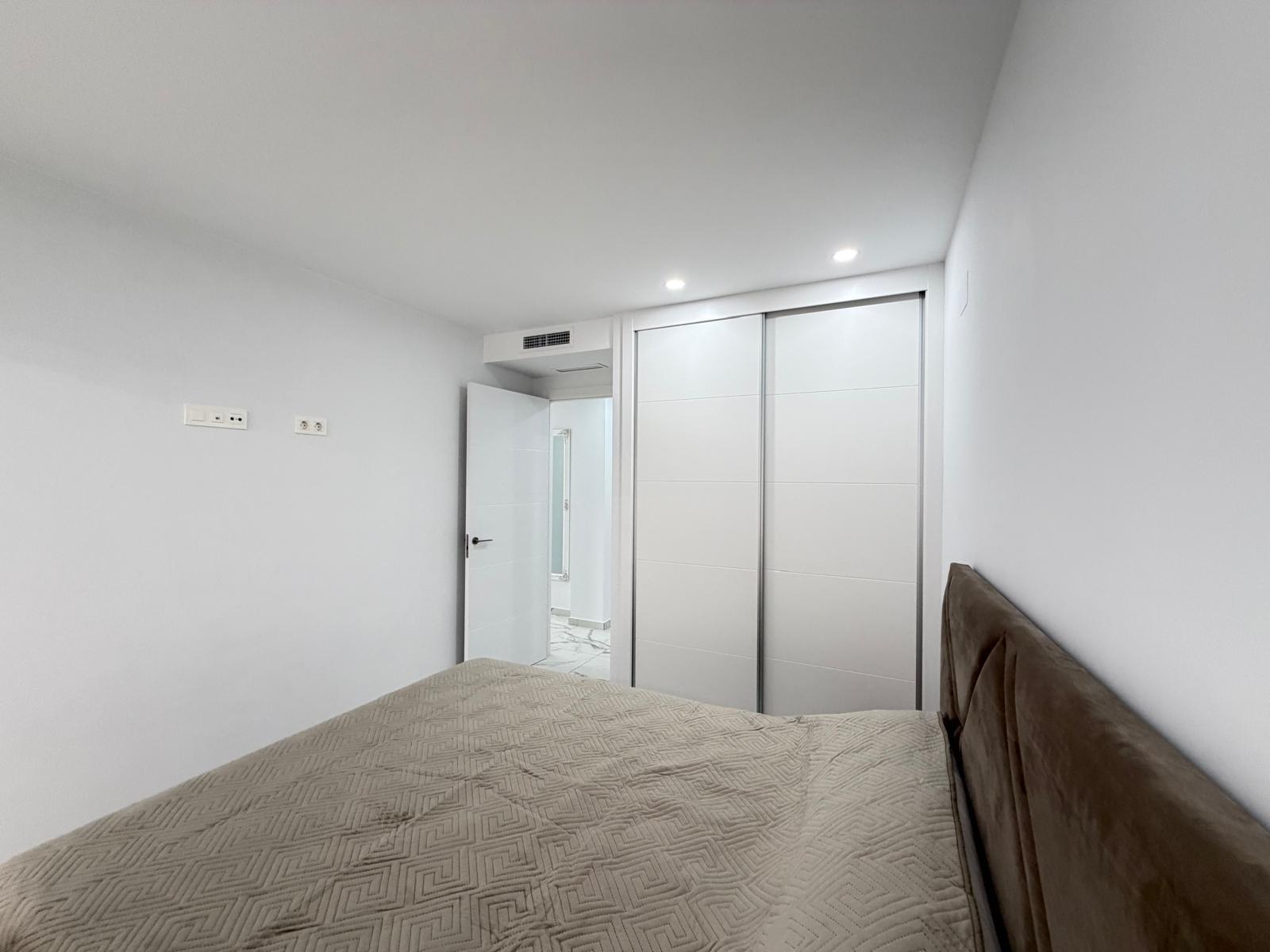 Appartamento a Torrevieja, Alicante, Spagna 2 camere da letto, 105 mq. N° 165883