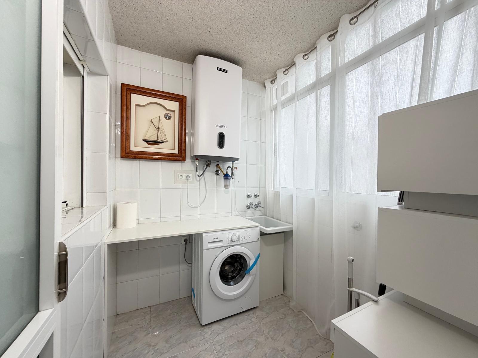 Apartamento en Torrevieja, Alicante, España 3 dormitorios, 107 m2 No. 165877