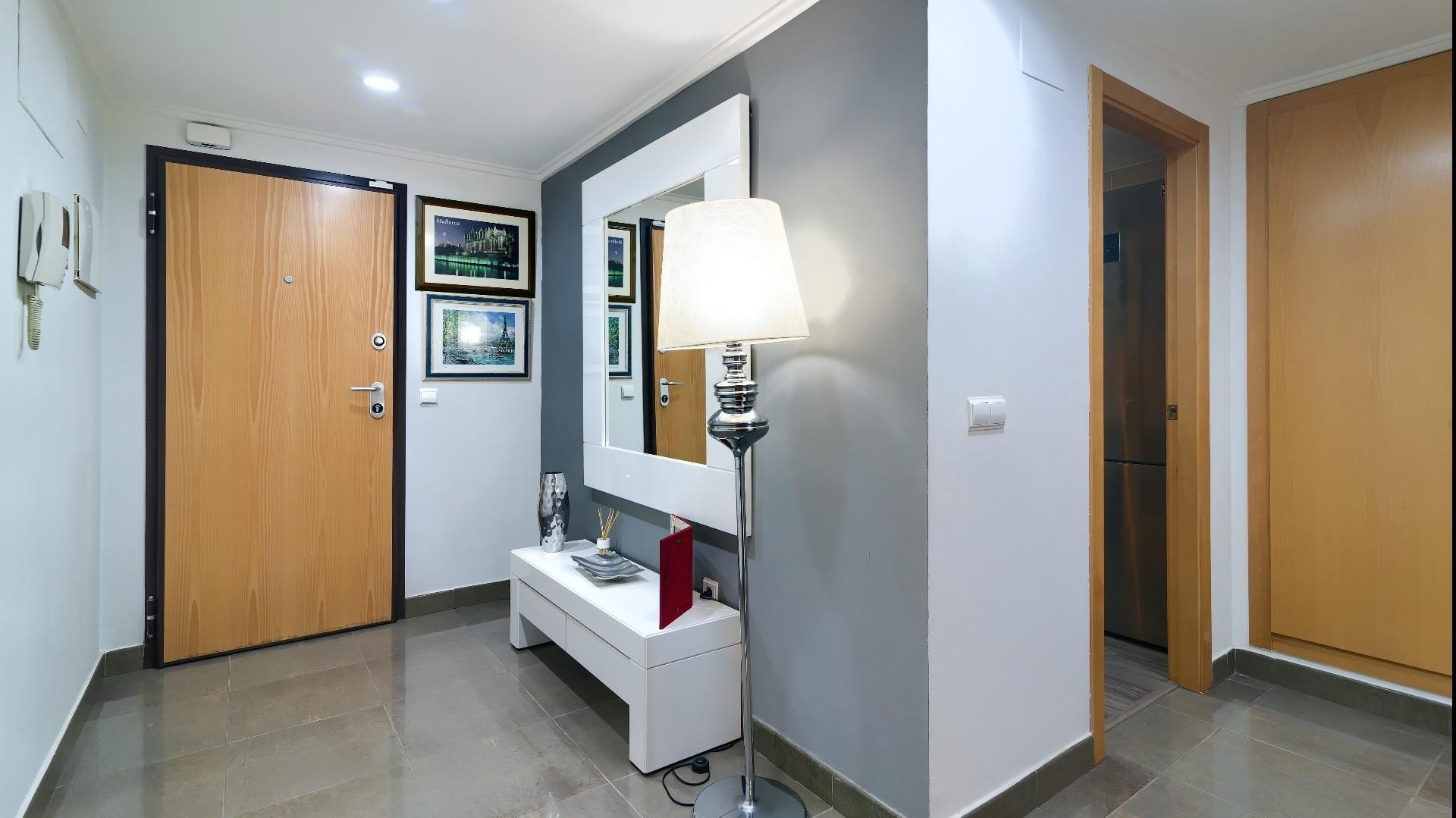 Appartamento a Valencia, Spagna 4 camere da letto, 145 mq. N° 133313