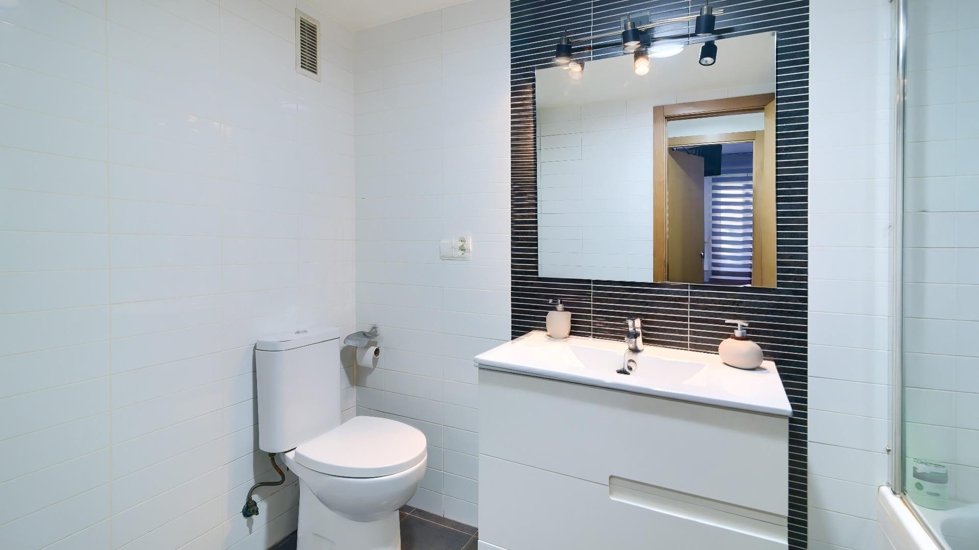 Appartamento a Valencia, Spagna 4 camere da letto, 145 mq. N° 133313
