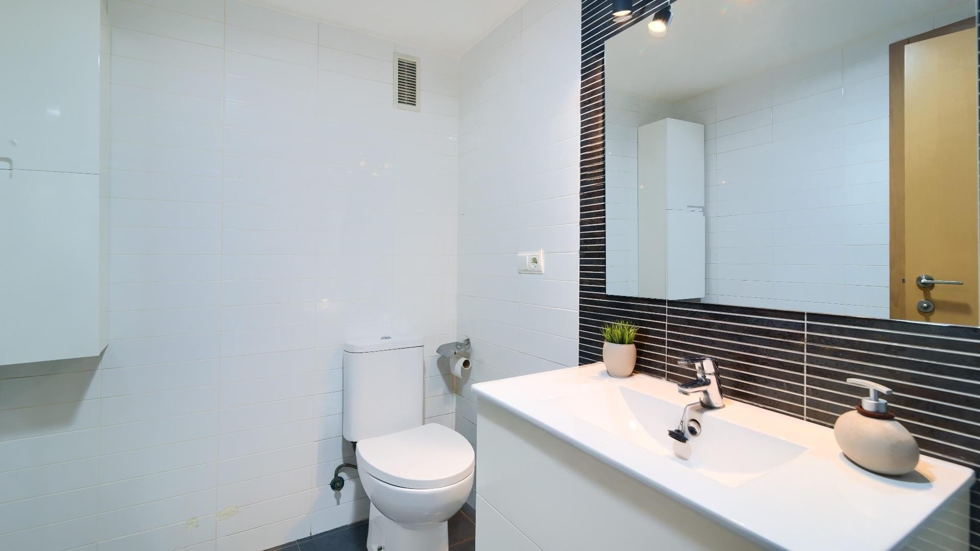 Appartamento a Valencia, Spagna 4 camere da letto, 145 mq. N° 133313