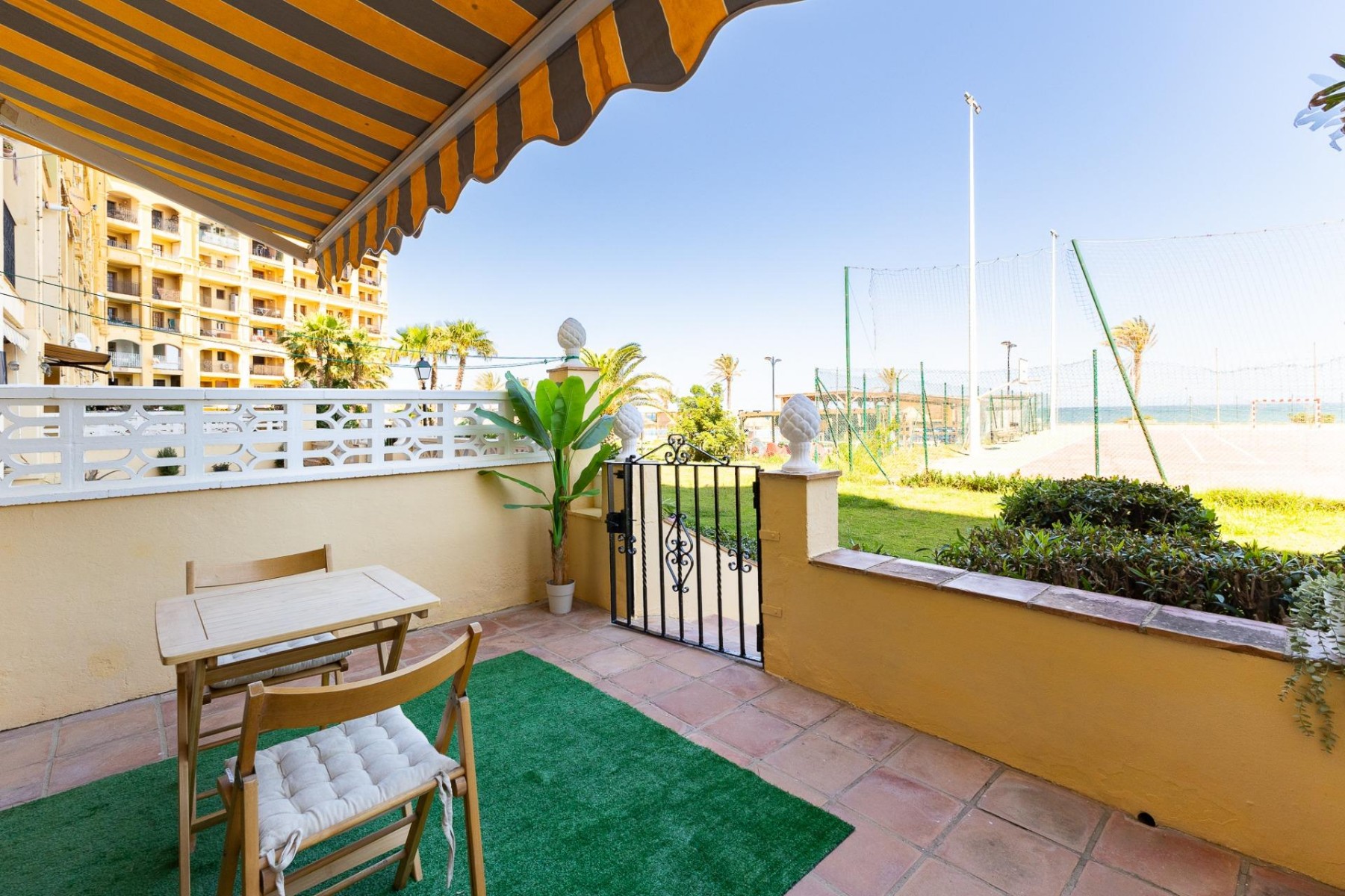 Huoneisto Valencia, Espanja 3 makuuhuonetta, 105 m2 No. 133314