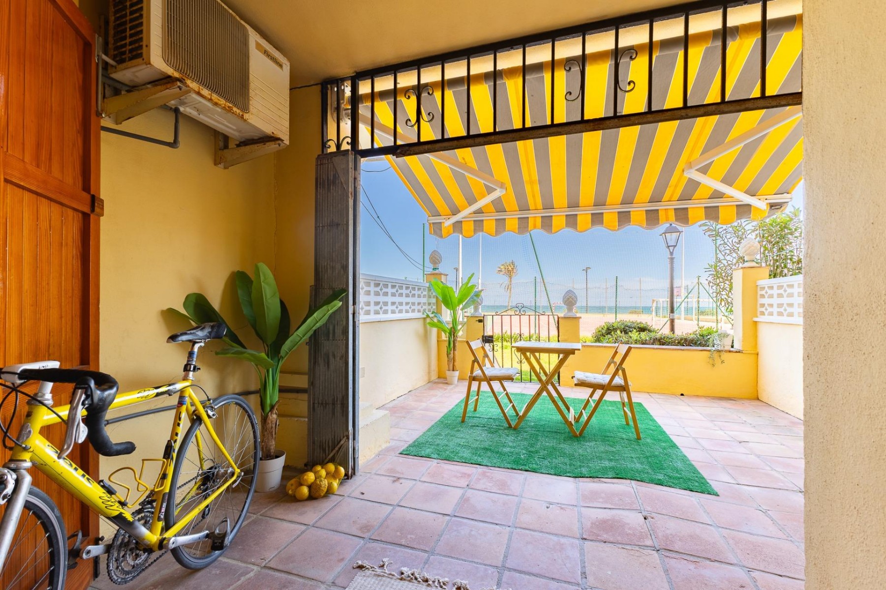 Huoneisto Valencia, Espanja 3 makuuhuonetta, 105 m2 No. 133314