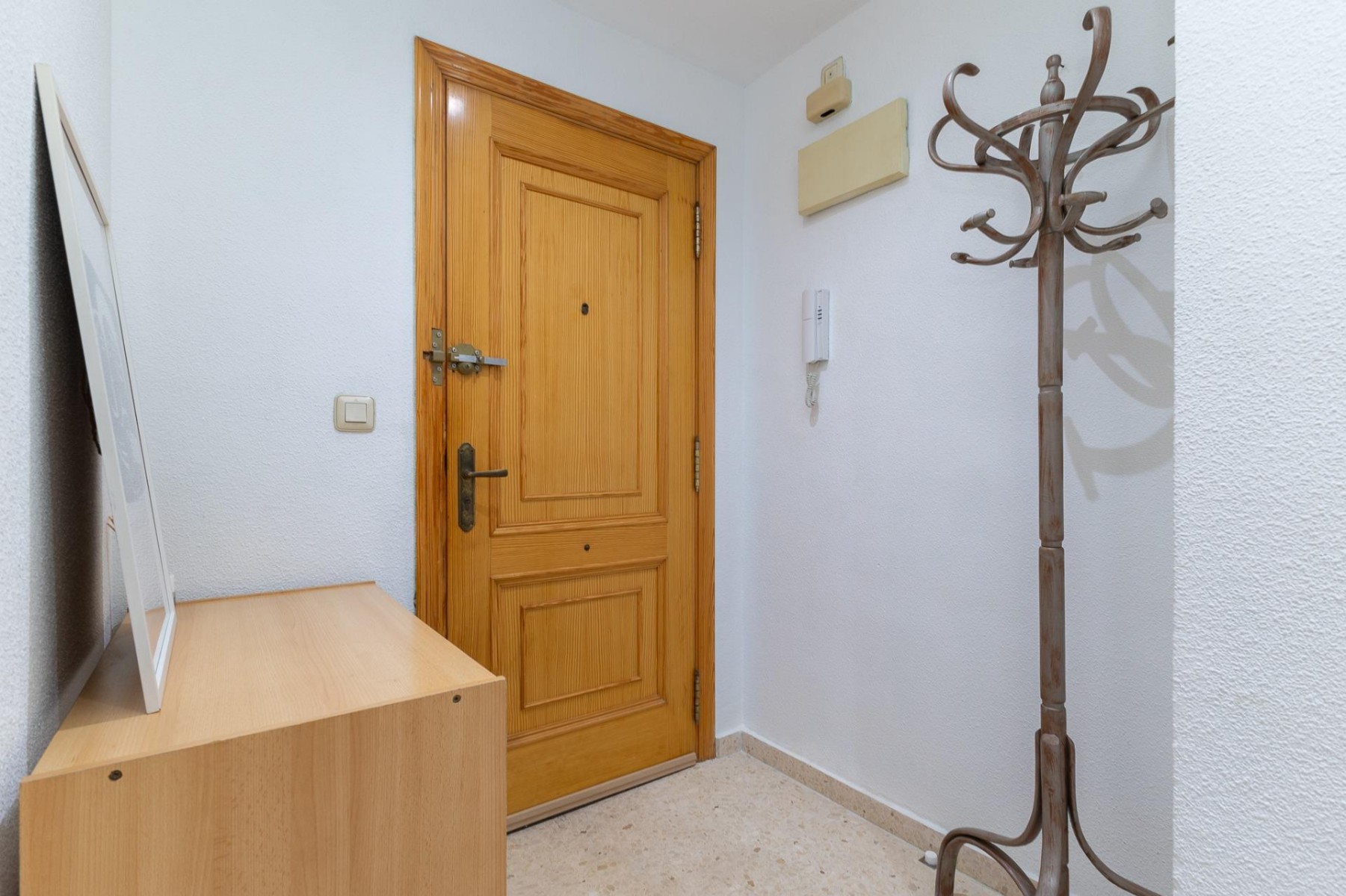 Huoneisto Valencia, Espanja 3 makuuhuonetta, 105 m2 No. 133314