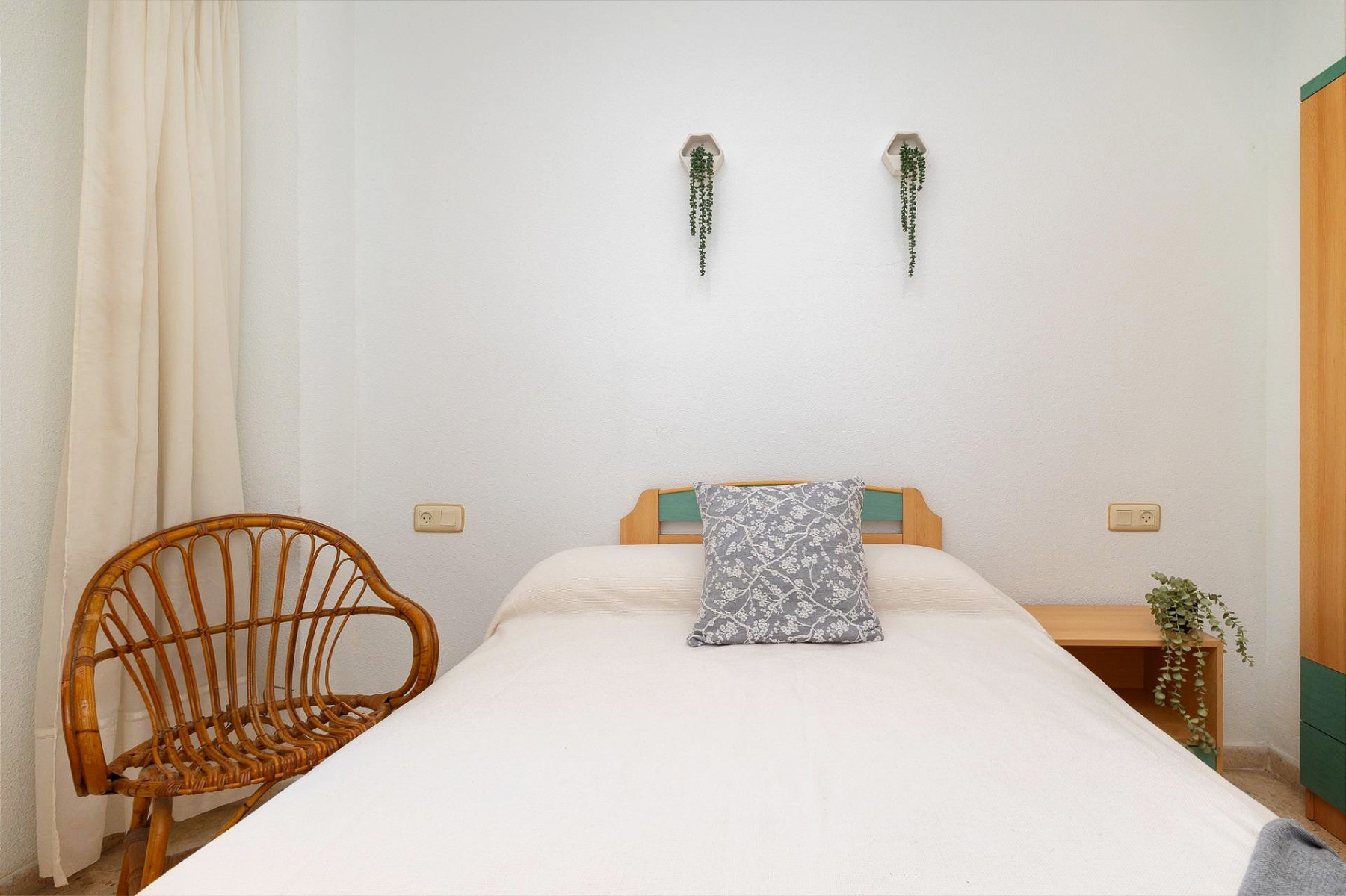 Huoneisto Valencia, Espanja 3 makuuhuonetta, 105 m2 No. 133314