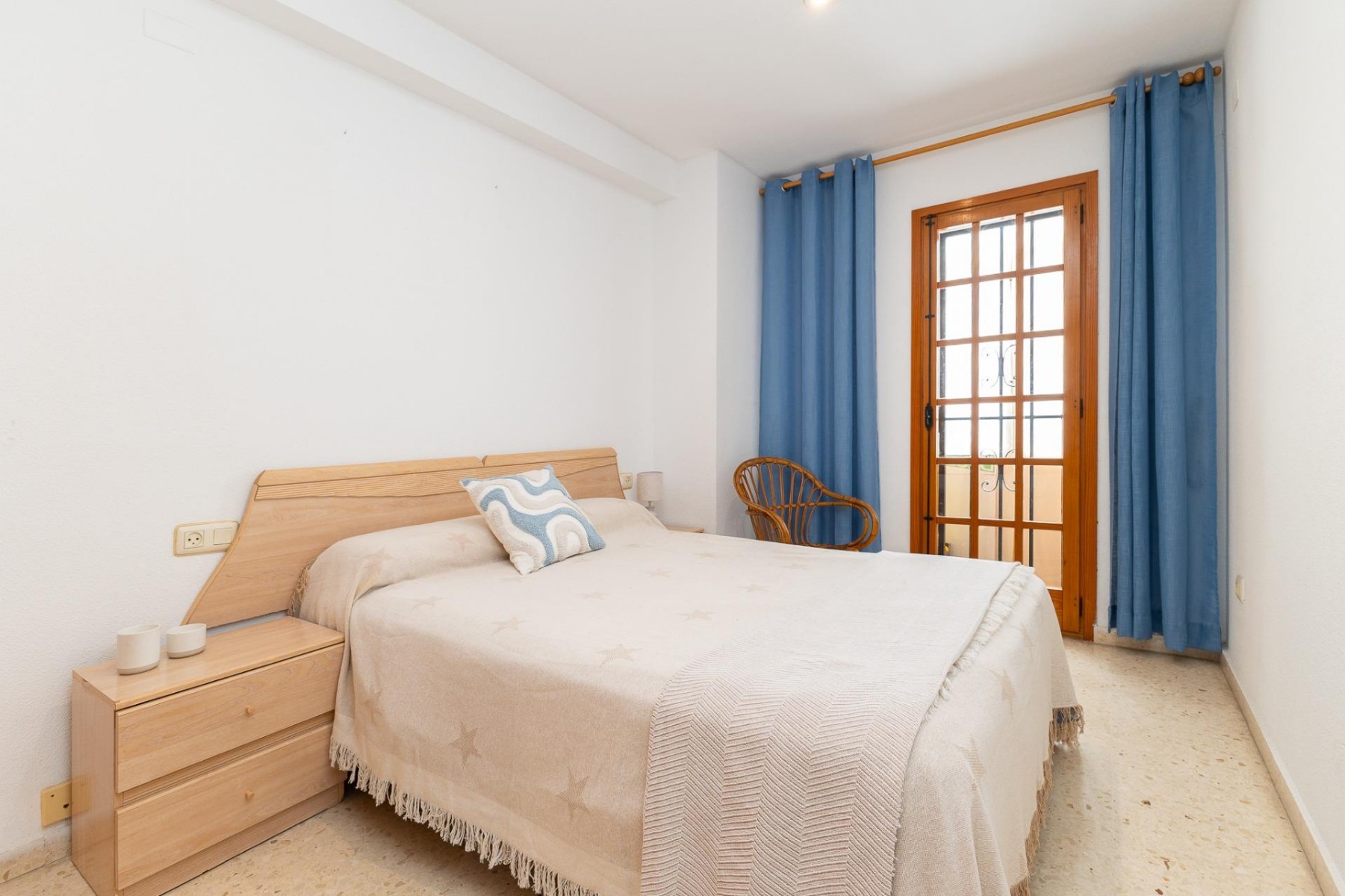 Huoneisto Valencia, Espanja 3 makuuhuonetta, 105 m2 No. 133314