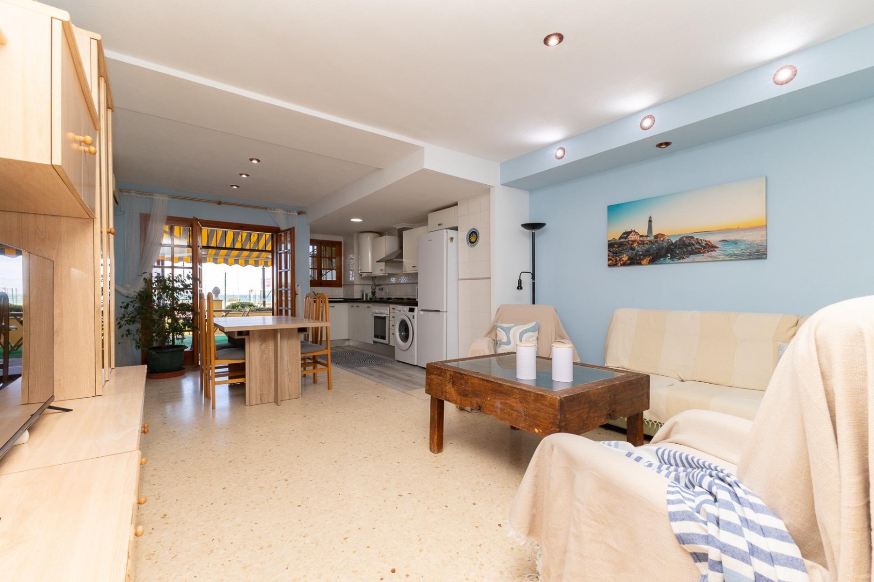 Huoneisto Valencia, Espanja 3 makuuhuonetta, 105 m2 No. 133314