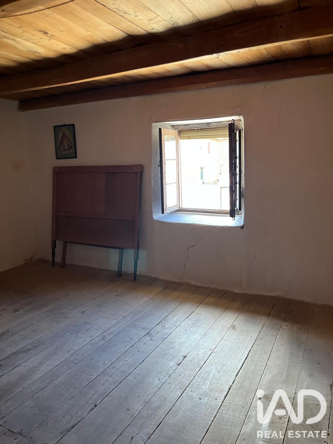 Huvila Cabreros Del Rio, Leon, Espanja 5 makuuhuonetta, 232 m2 No. 195742