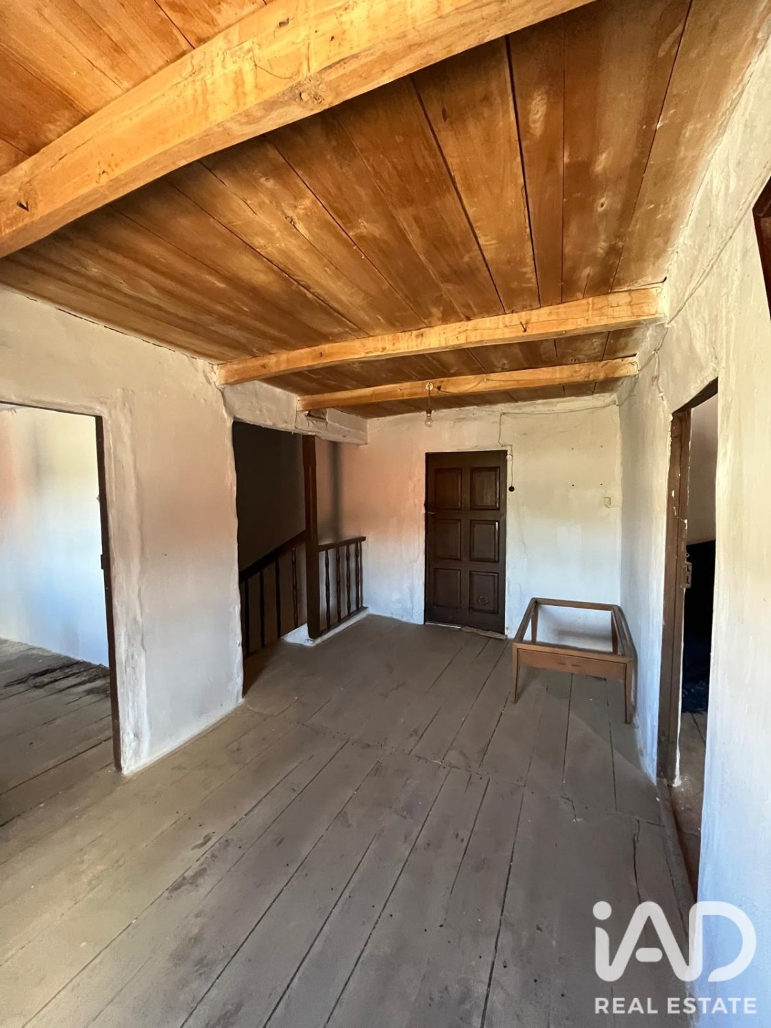 Huvila Cabreros Del Rio, Leon, Espanja 5 makuuhuonetta, 232 m2 No. 195742