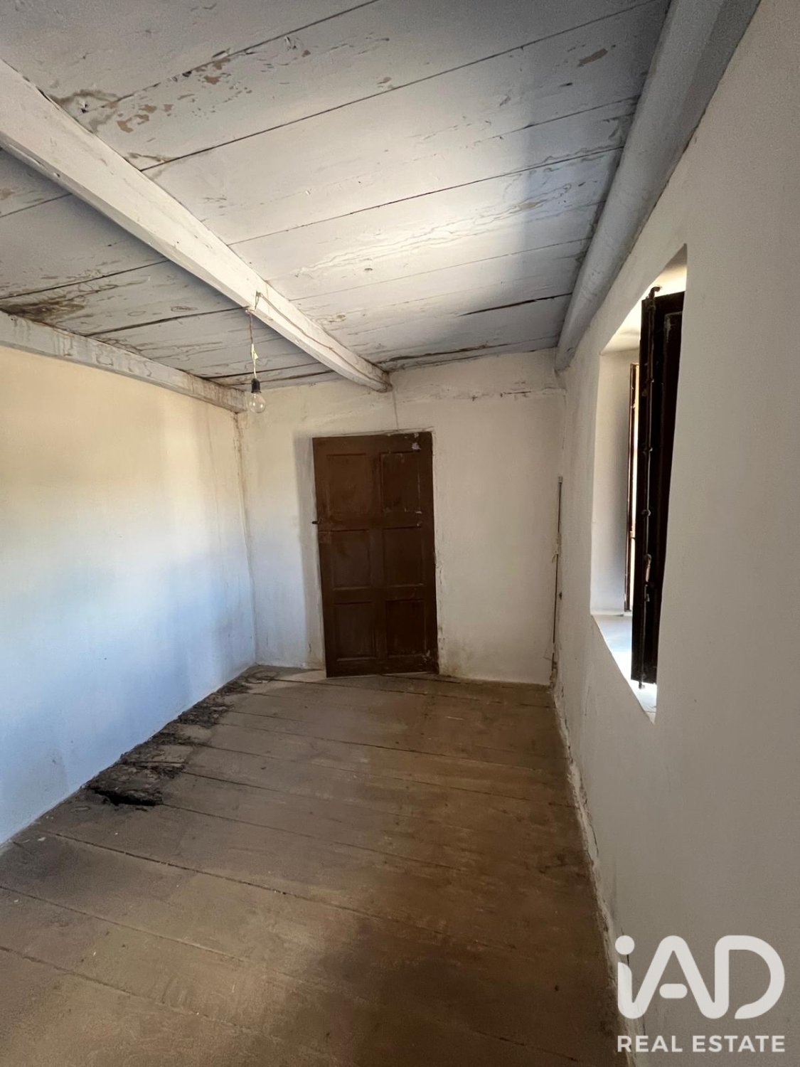 Huvila Cabreros Del Rio, Leon, Espanja 5 makuuhuonetta, 232 m2 No. 195742