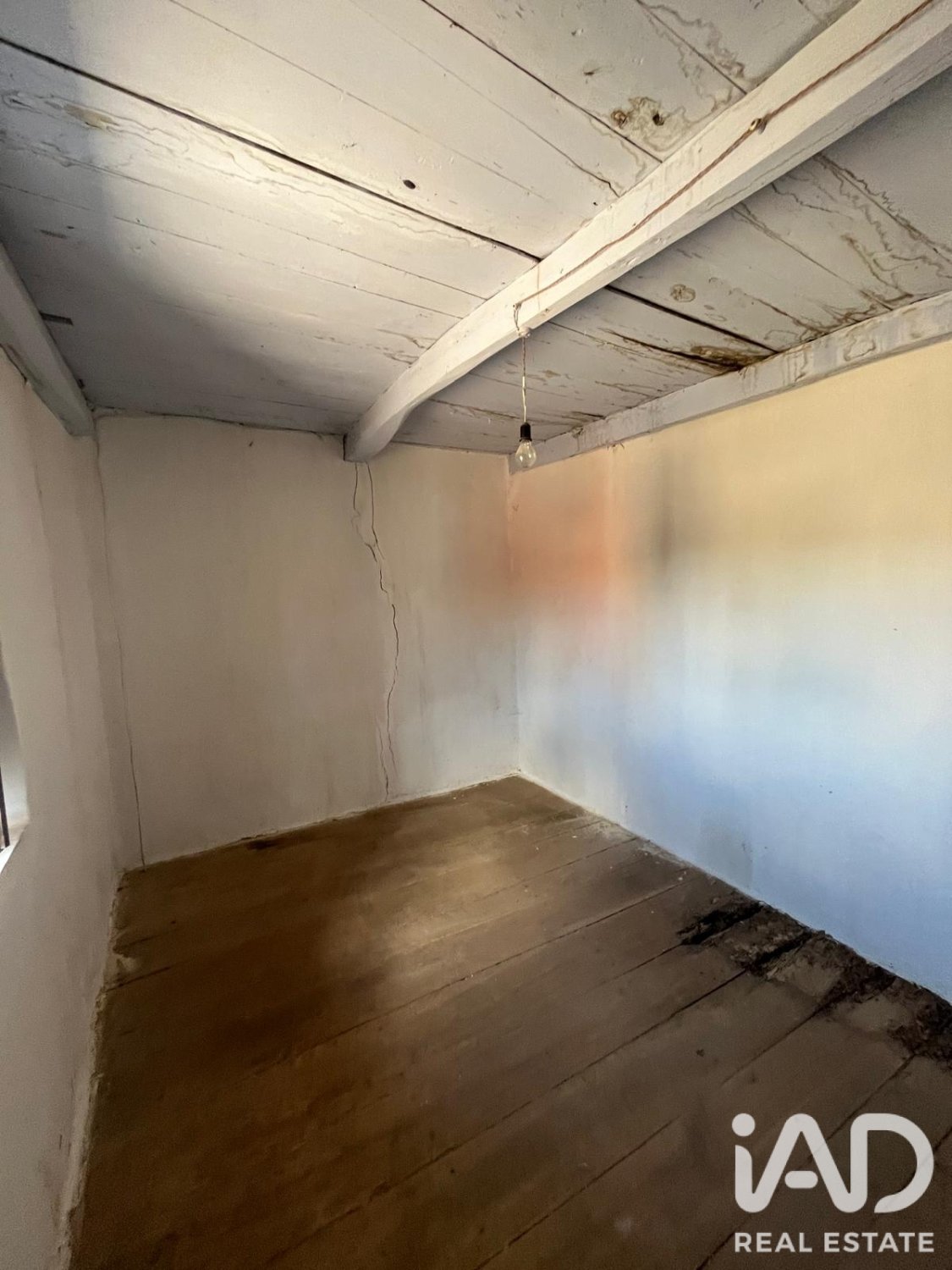 Huvila Cabreros Del Rio, Leon, Espanja 5 makuuhuonetta, 232 m2 No. 195742