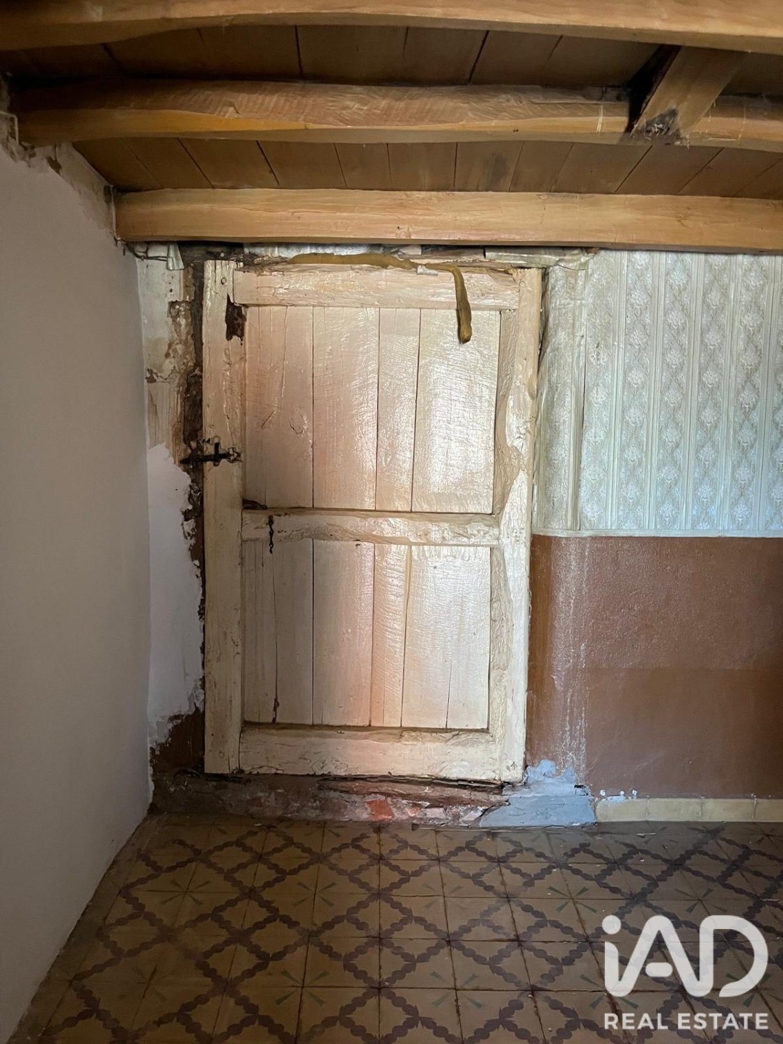 Huvila Cabreros Del Rio, Leon, Espanja 5 makuuhuonetta, 232 m2 No. 195742