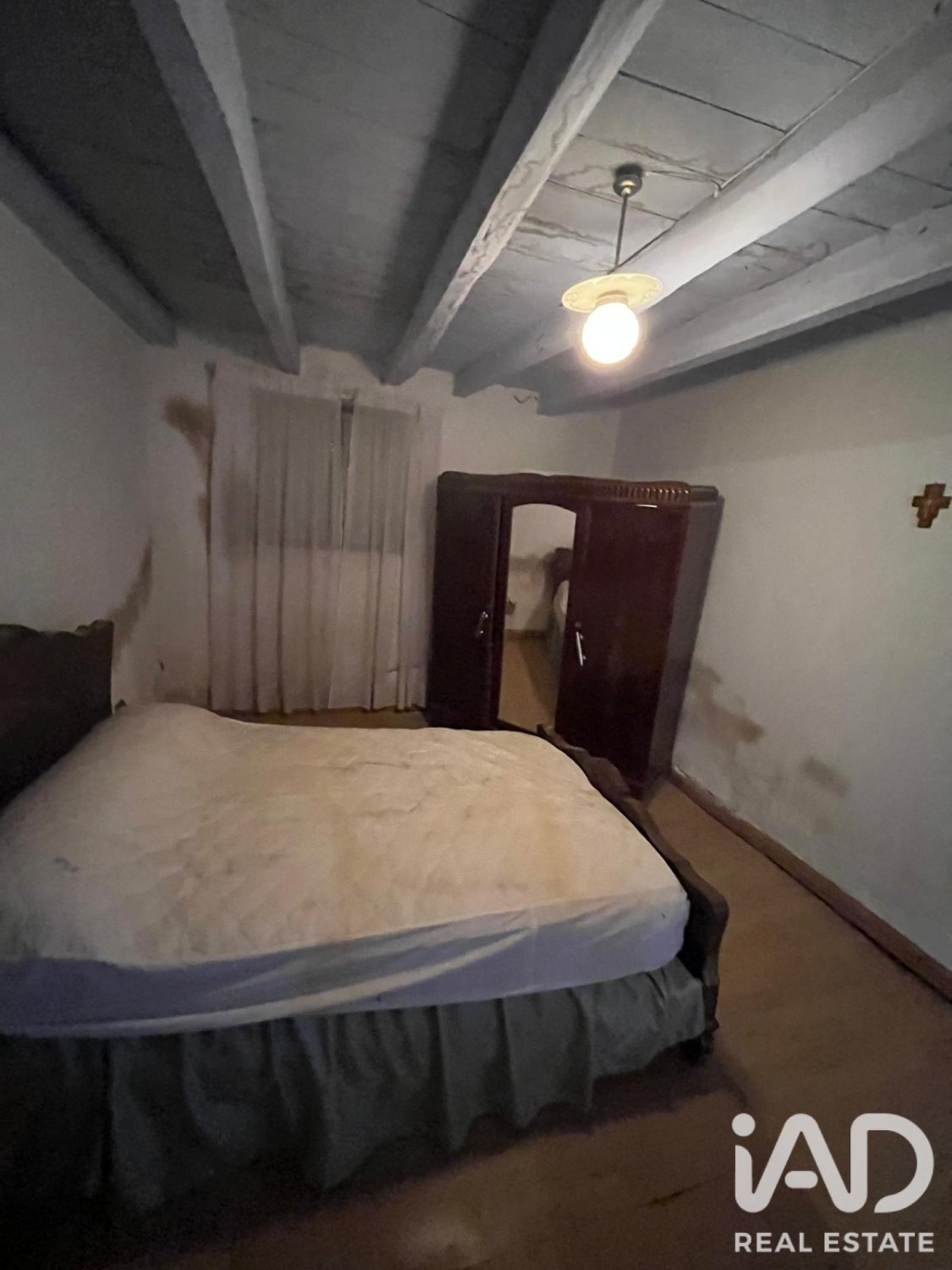 Huvila Cabreros Del Rio, Leon, Espanja 5 makuuhuonetta, 232 m2 No. 195742