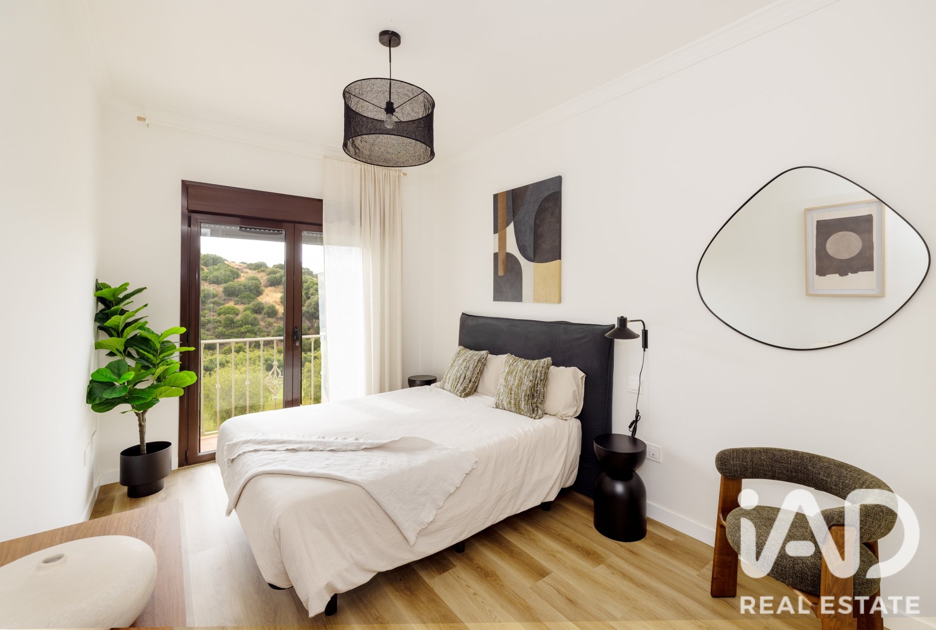 Kaupunkipientalo Estepona, Malaga, Espanja 3 makuuhuonetta, 263.59 m2 No. 195743