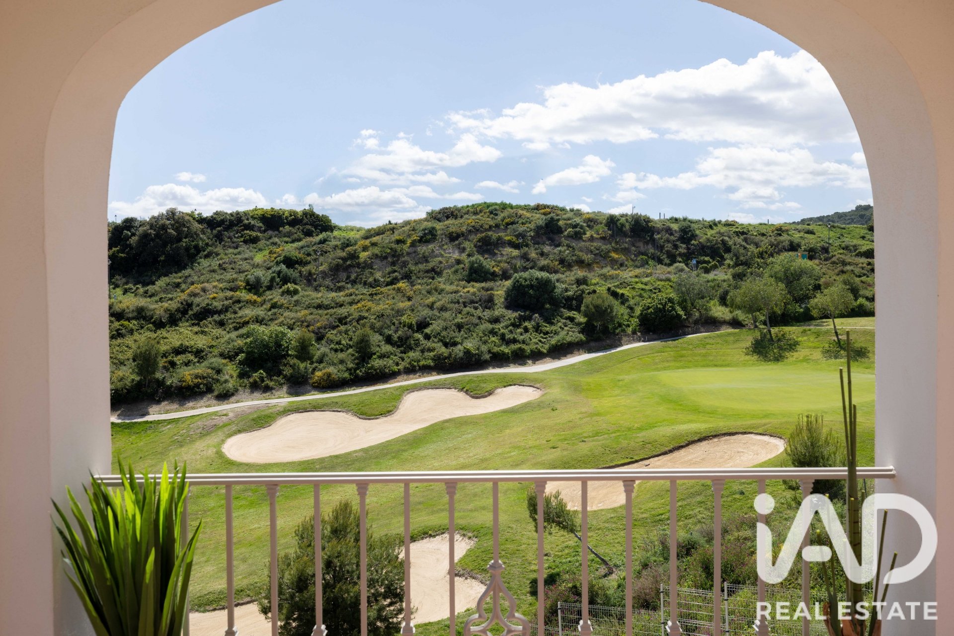 Kaupunkipientalo Estepona, Malaga, Espanja 3 makuuhuonetta, 263.59 m2 No. 195743