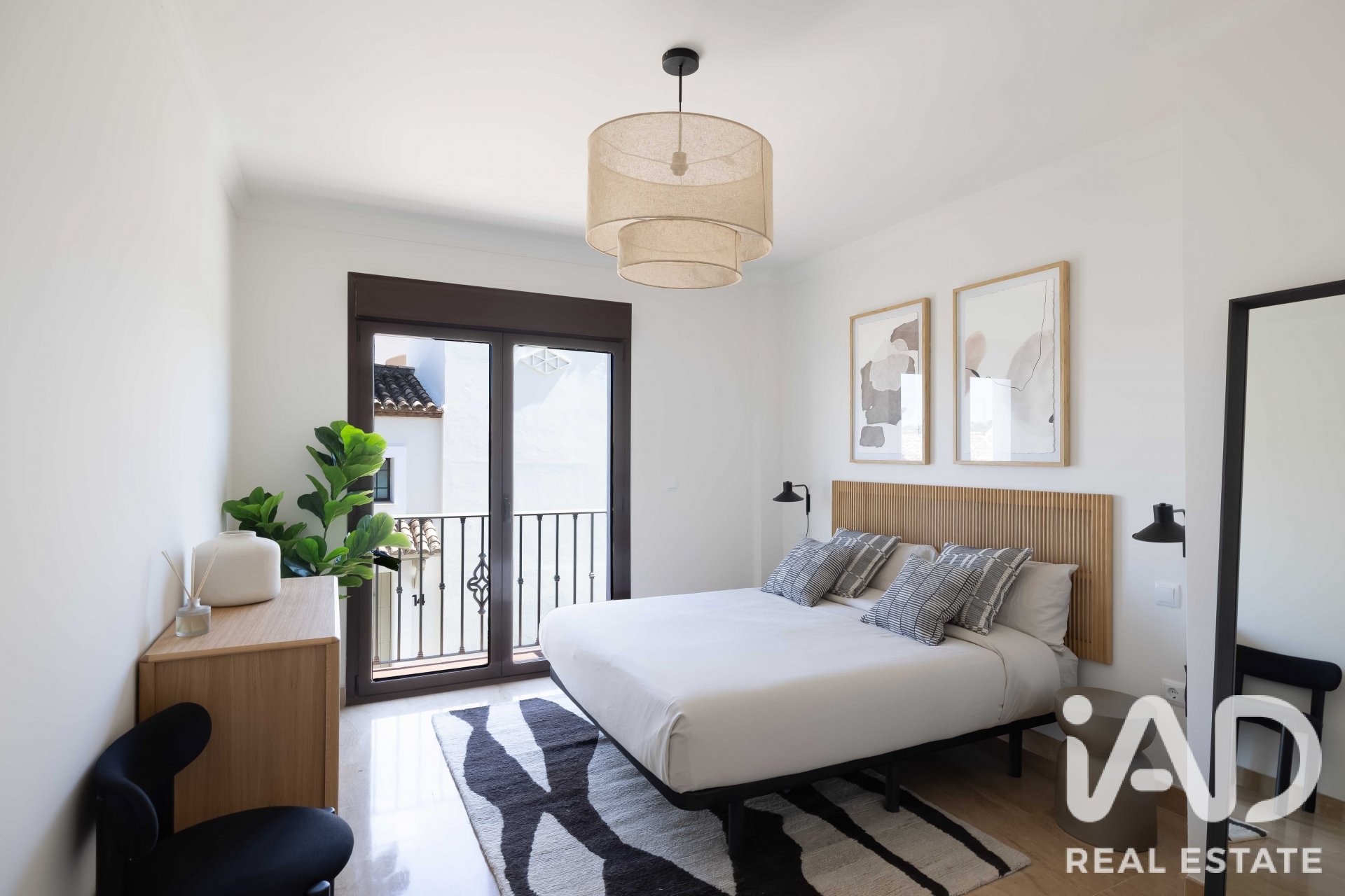 Kaupunkipientalo Estepona, Malaga, Espanja 3 makuuhuonetta, 263.59 m2 No. 195743