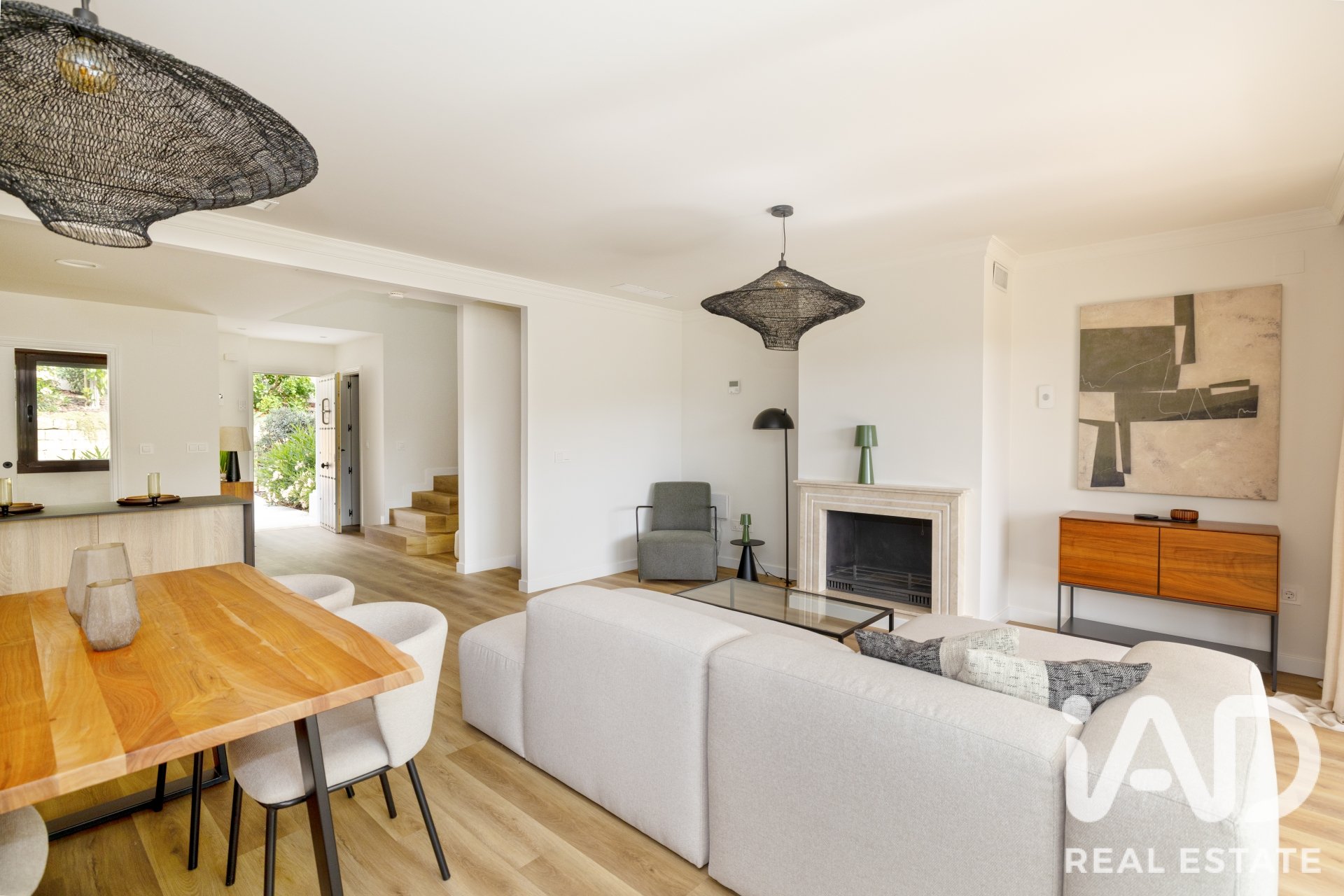 Kaupunkipientalo Estepona, Malaga, Espanja 3 makuuhuonetta, 263.59 m2 No. 195743